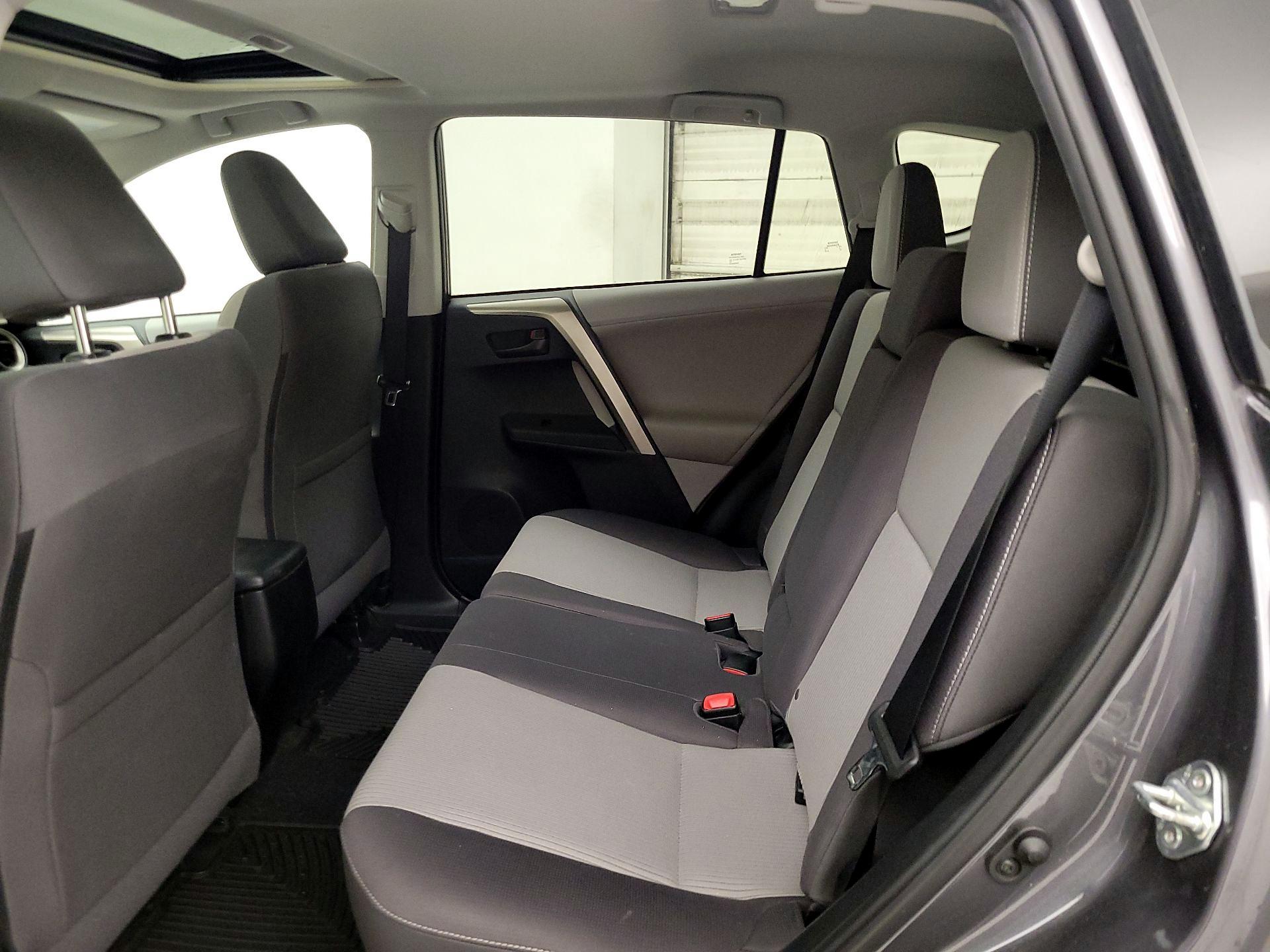 Thumbnail: 2013 Toyota RAV4 - 19
