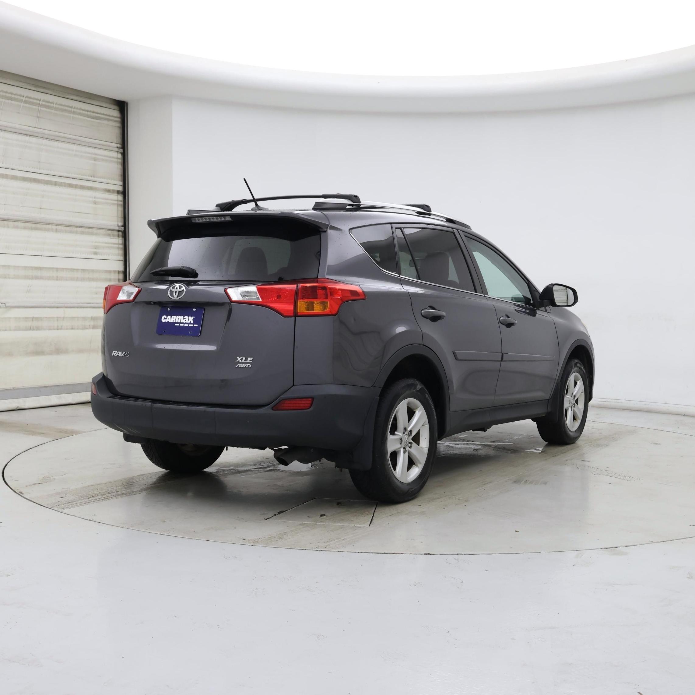 Thumbnail: 2013 Toyota RAV4 - 8