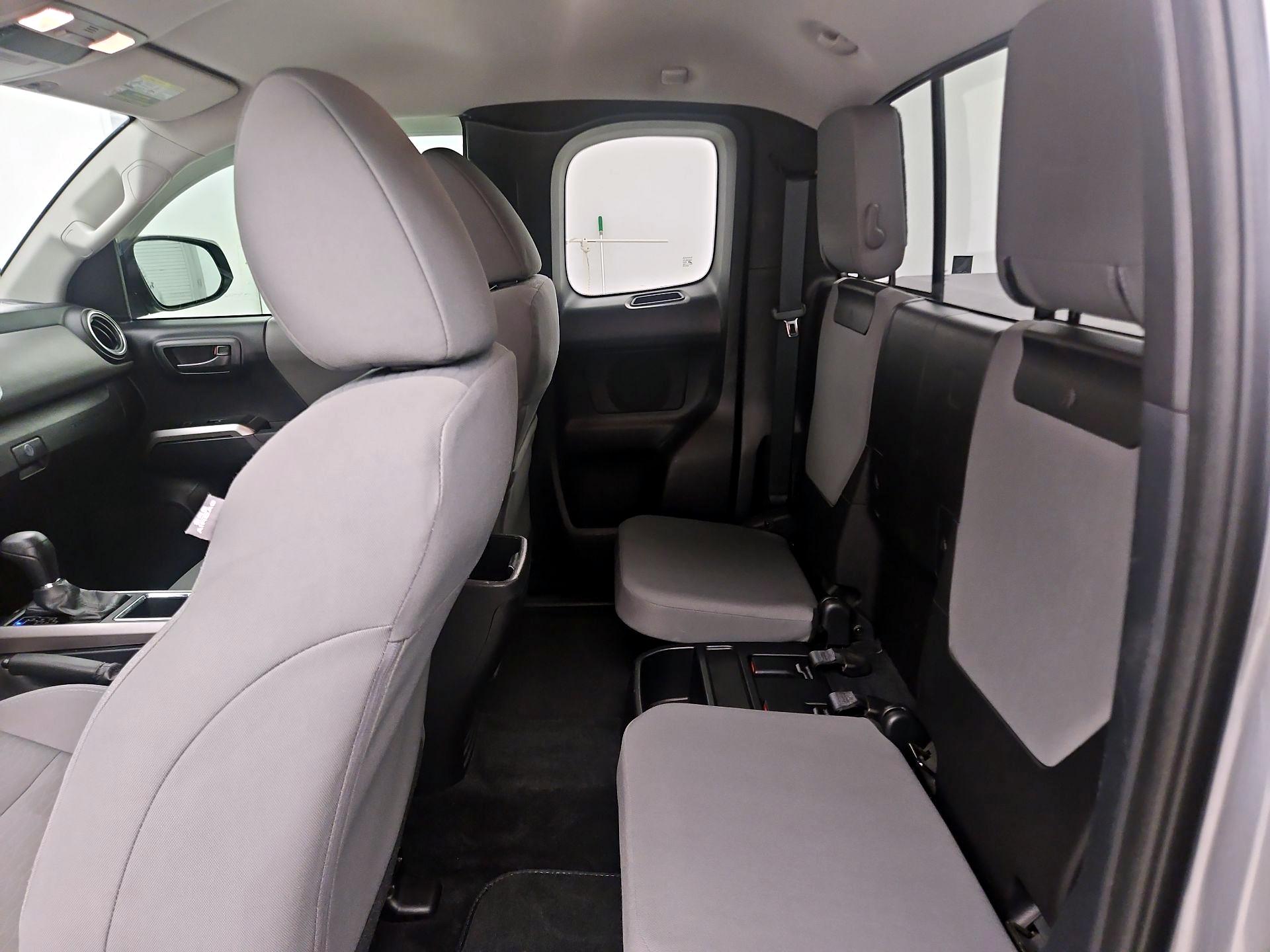 Thumbnail: 2019 Toyota Tacoma - 19