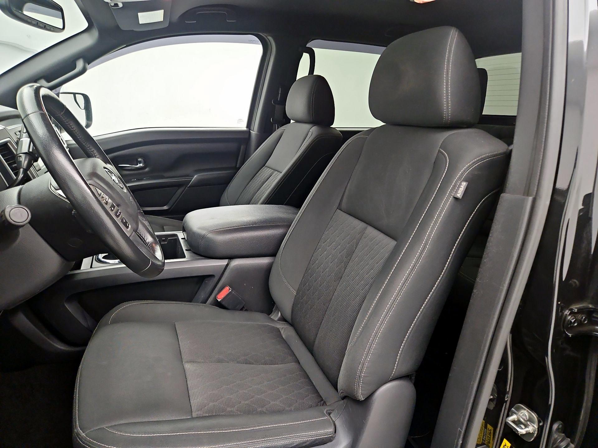 Thumbnail: 2019 Nissan Titan - 11