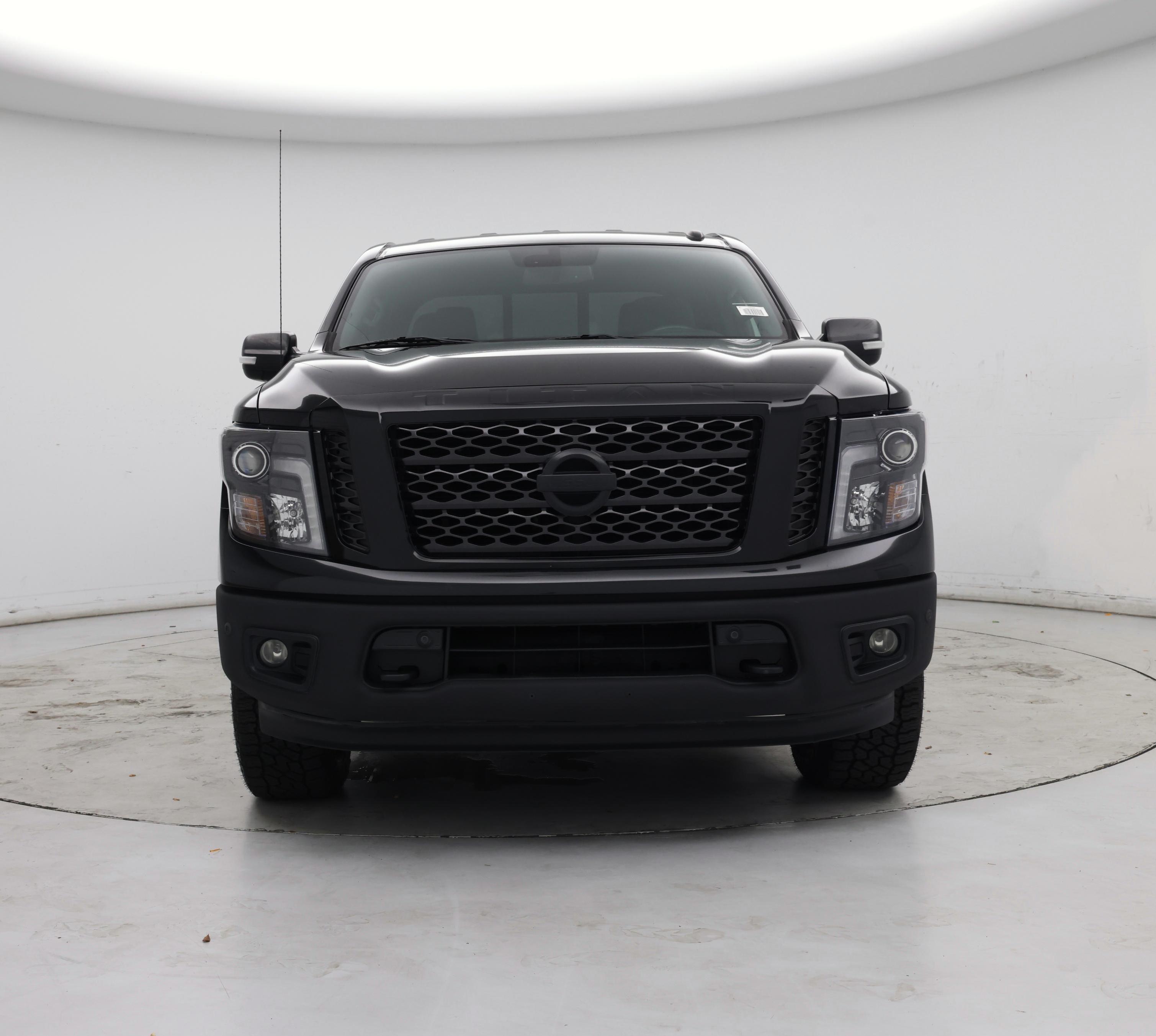 Thumbnail: 2019 Nissan Titan - 5