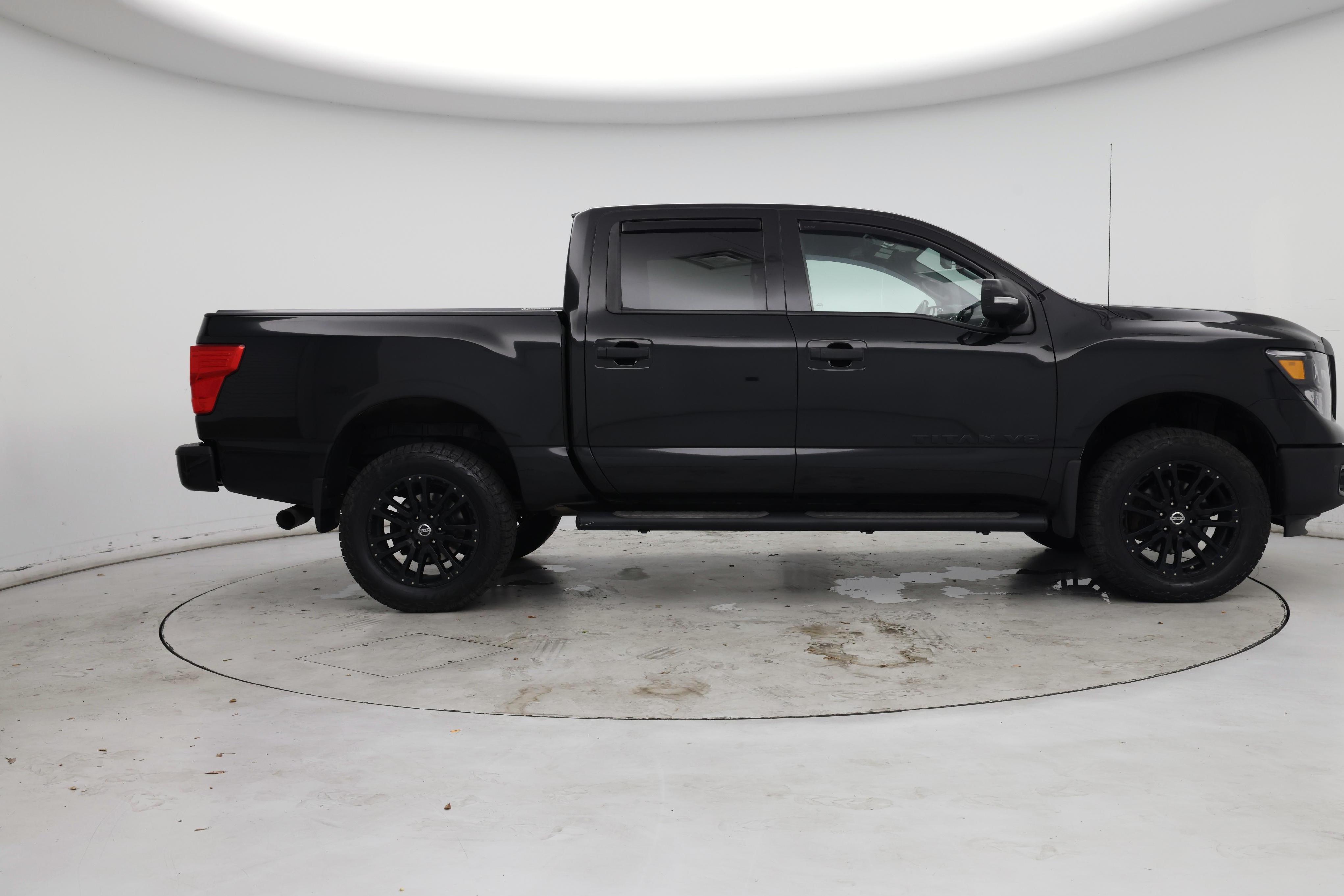 Thumbnail: 2019 Nissan Titan - 7