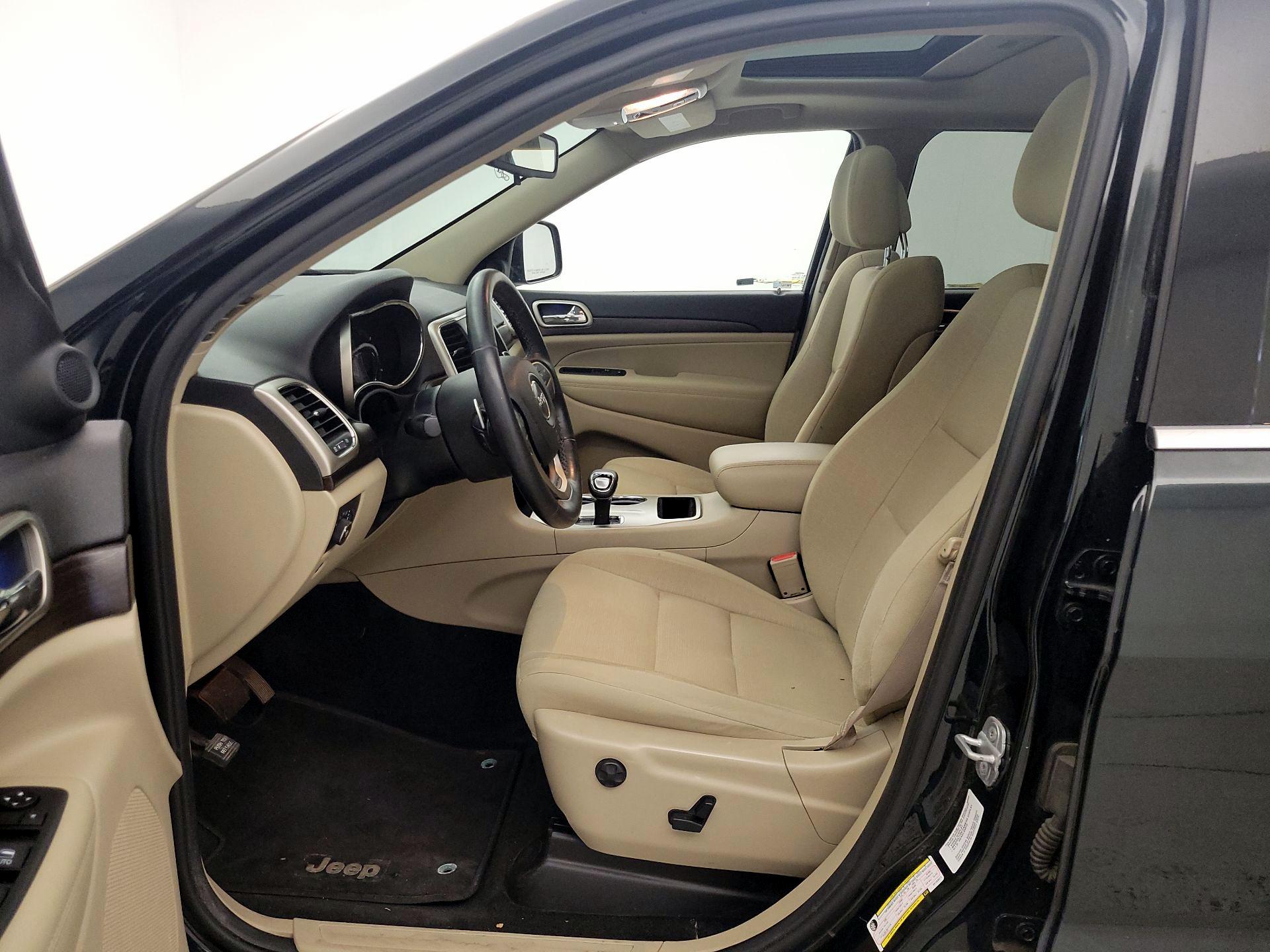 Thumbnail: 2014 Jeep Grand Cherokee - 11