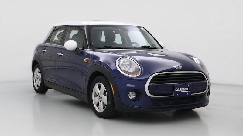 2017 MINI Cooper Hardtop  Hero Image