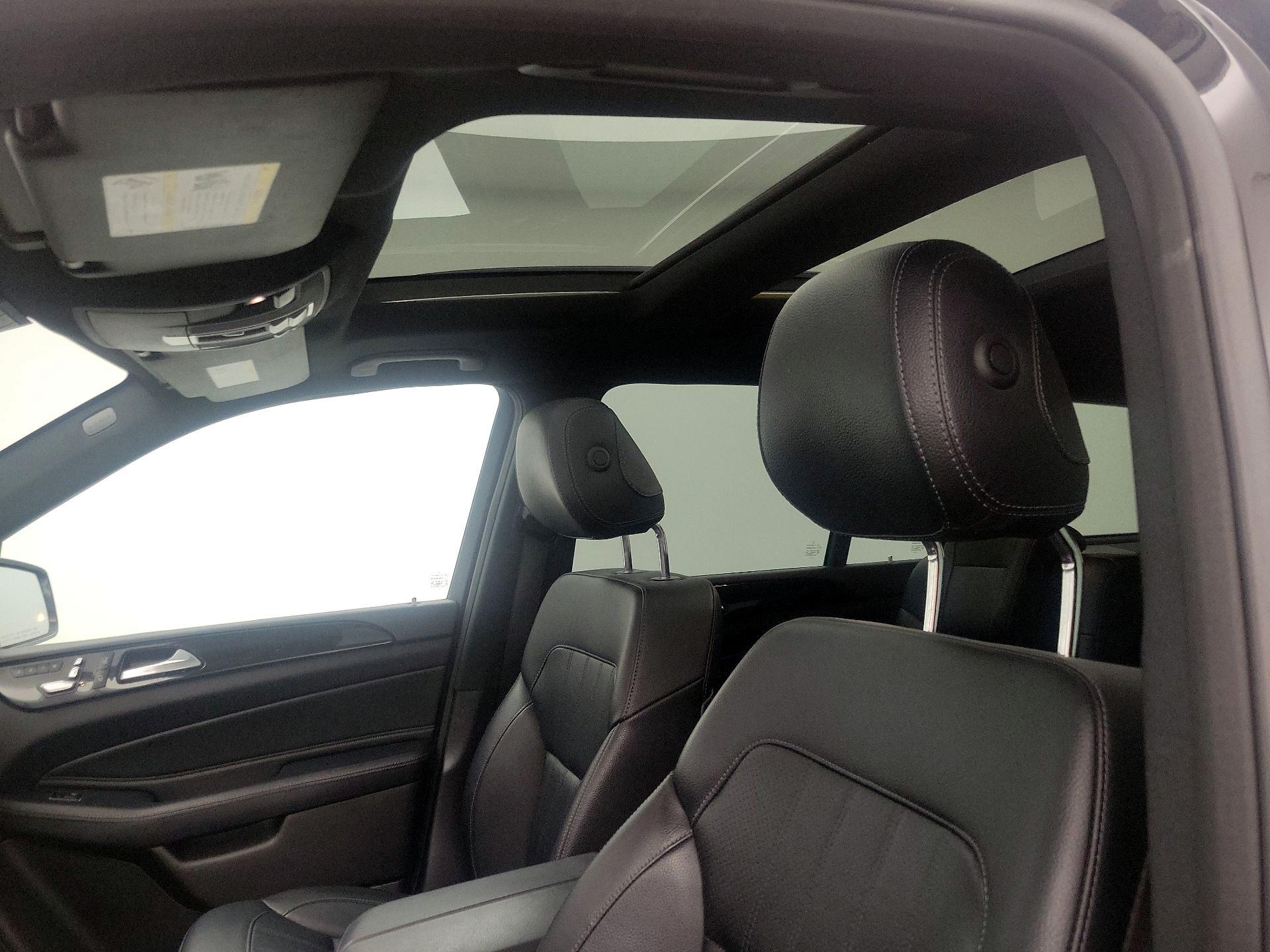 Thumbnail: 2019 Mercedes-Benz GLS - 19