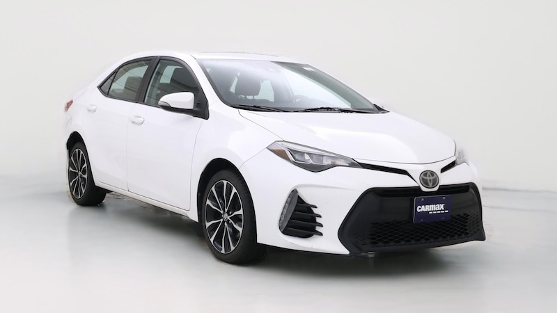 2017 Toyota Corolla SE Hero Image