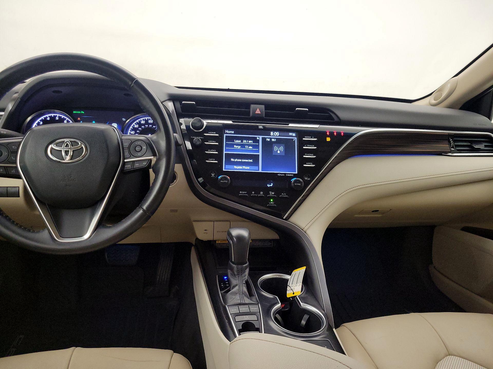 Thumbnail: 2018 Toyota Camry - 9