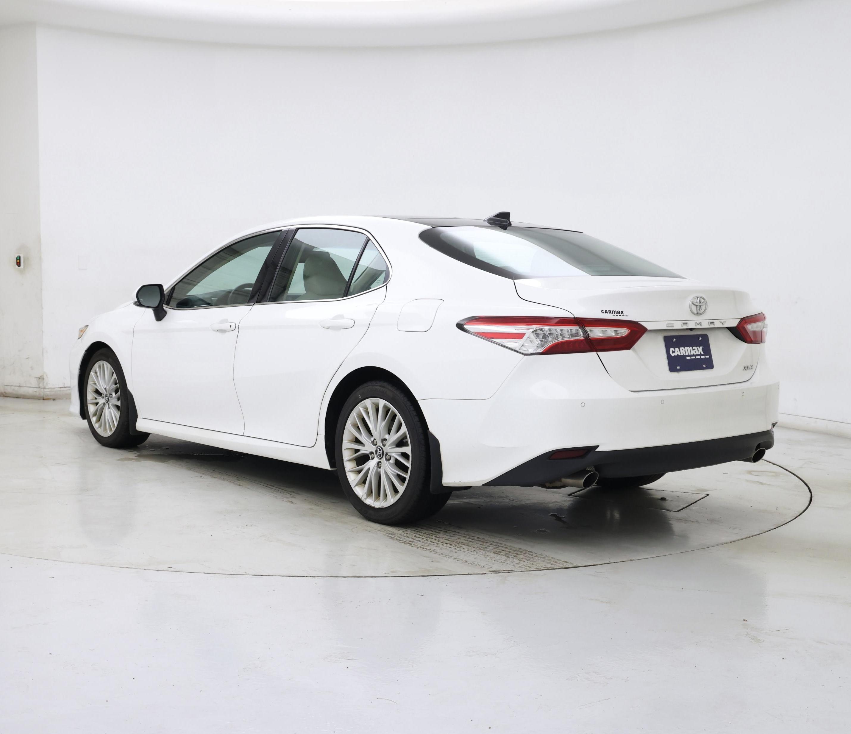 Thumbnail: 2018 Toyota Camry - 2