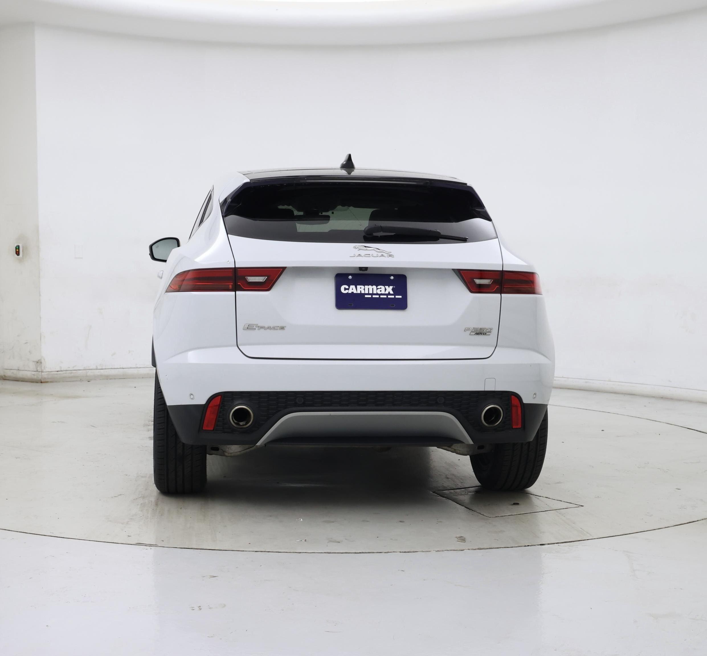 Thumbnail: 2019 Jaguar E-Pace - 6