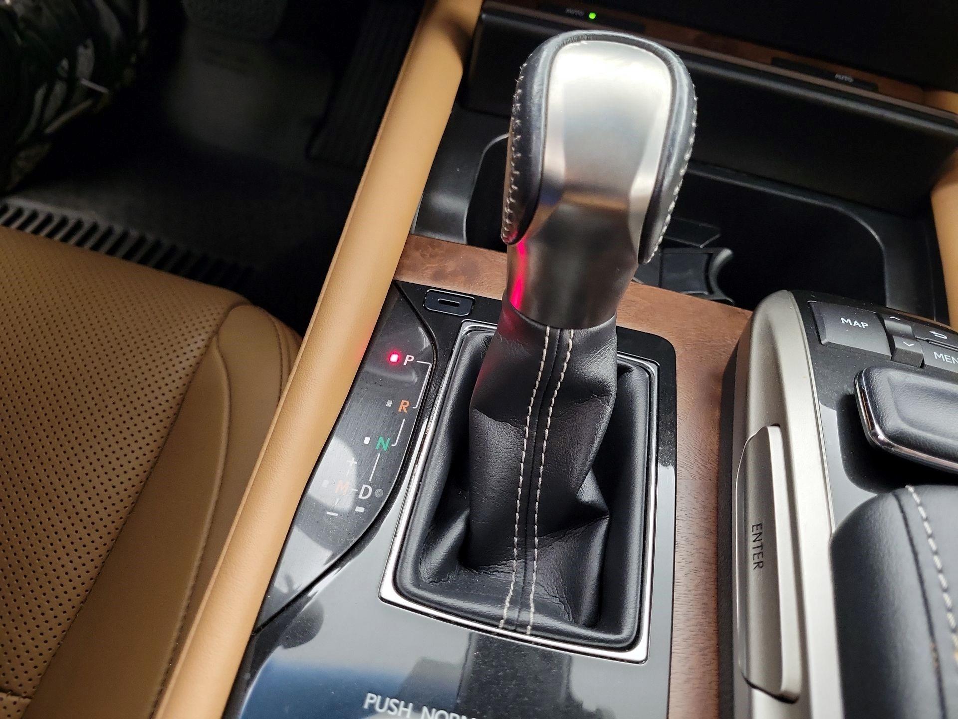 Thumbnail: 2019 Lexus GS - 16