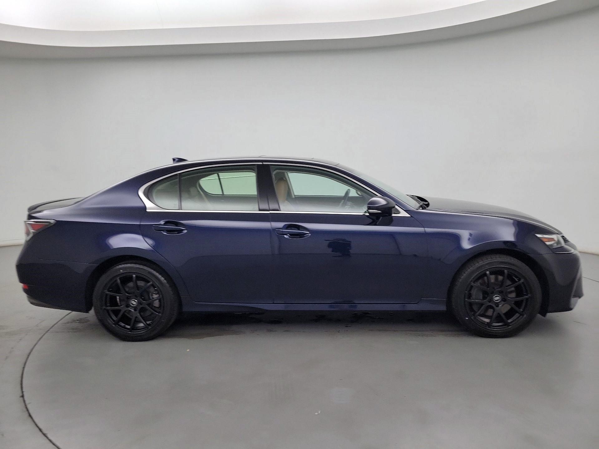 Thumbnail: 2019 Lexus GS - 4