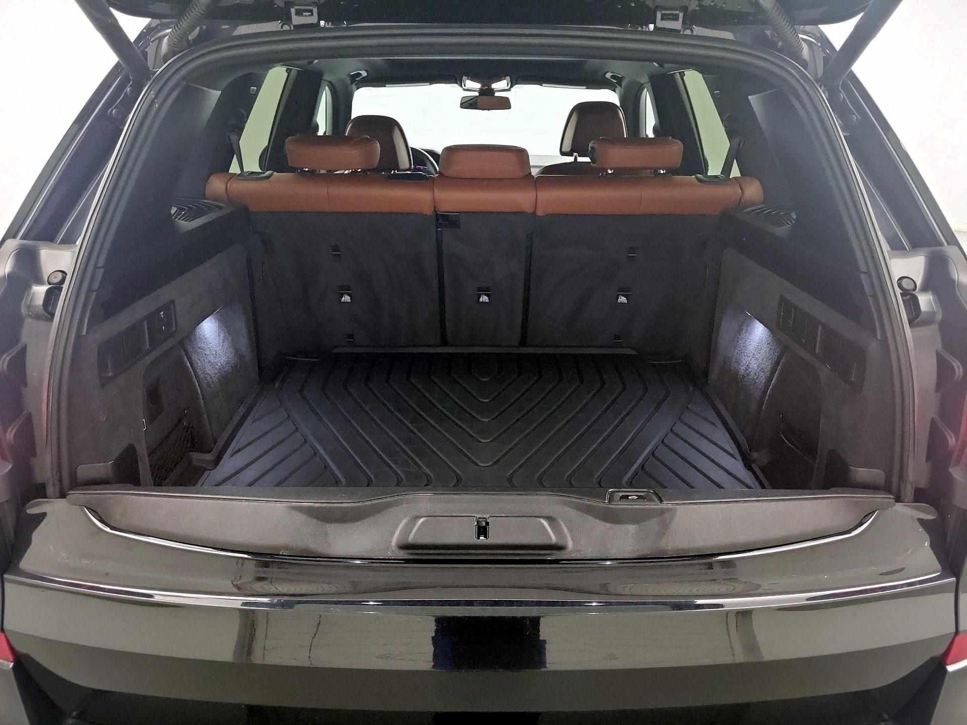Thumbnail: 2019 BMW X5 - 19