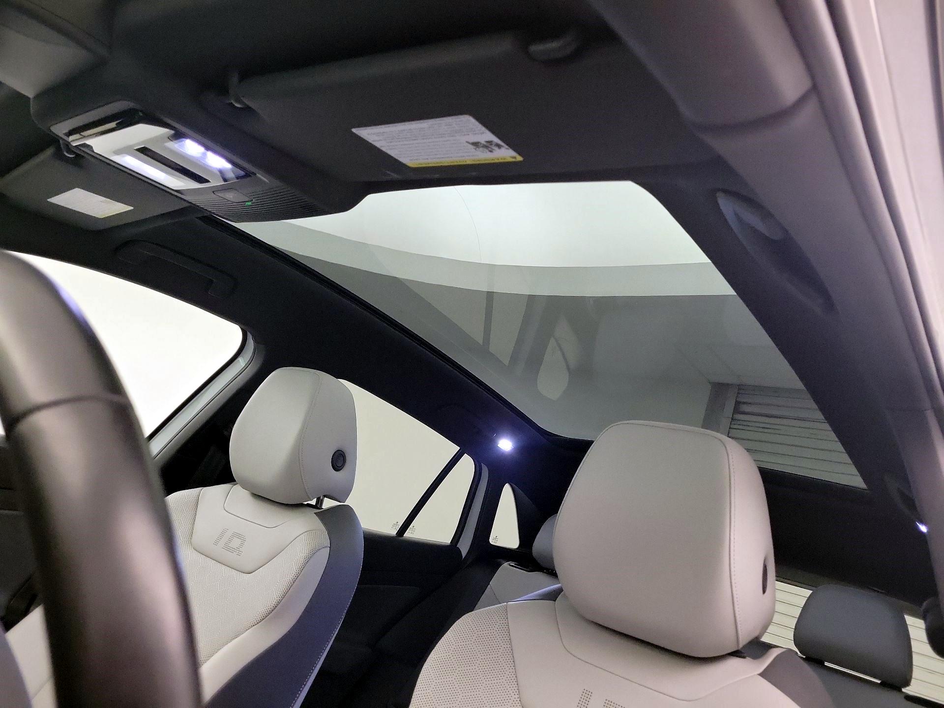 Thumbnail: 2022 Volkswagen ID.4 - 18