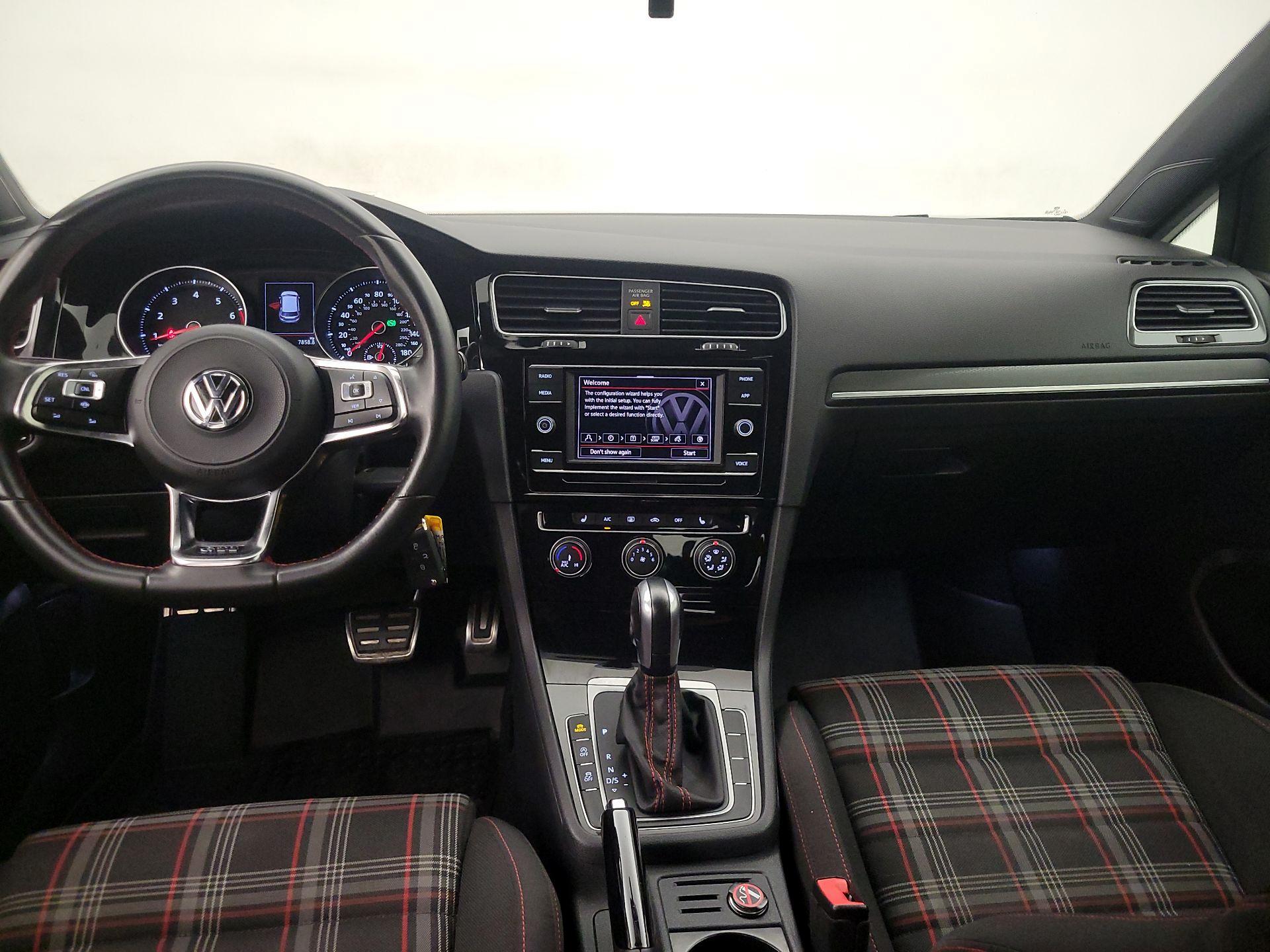 Thumbnail: 2020 Volkswagen Golf - 9