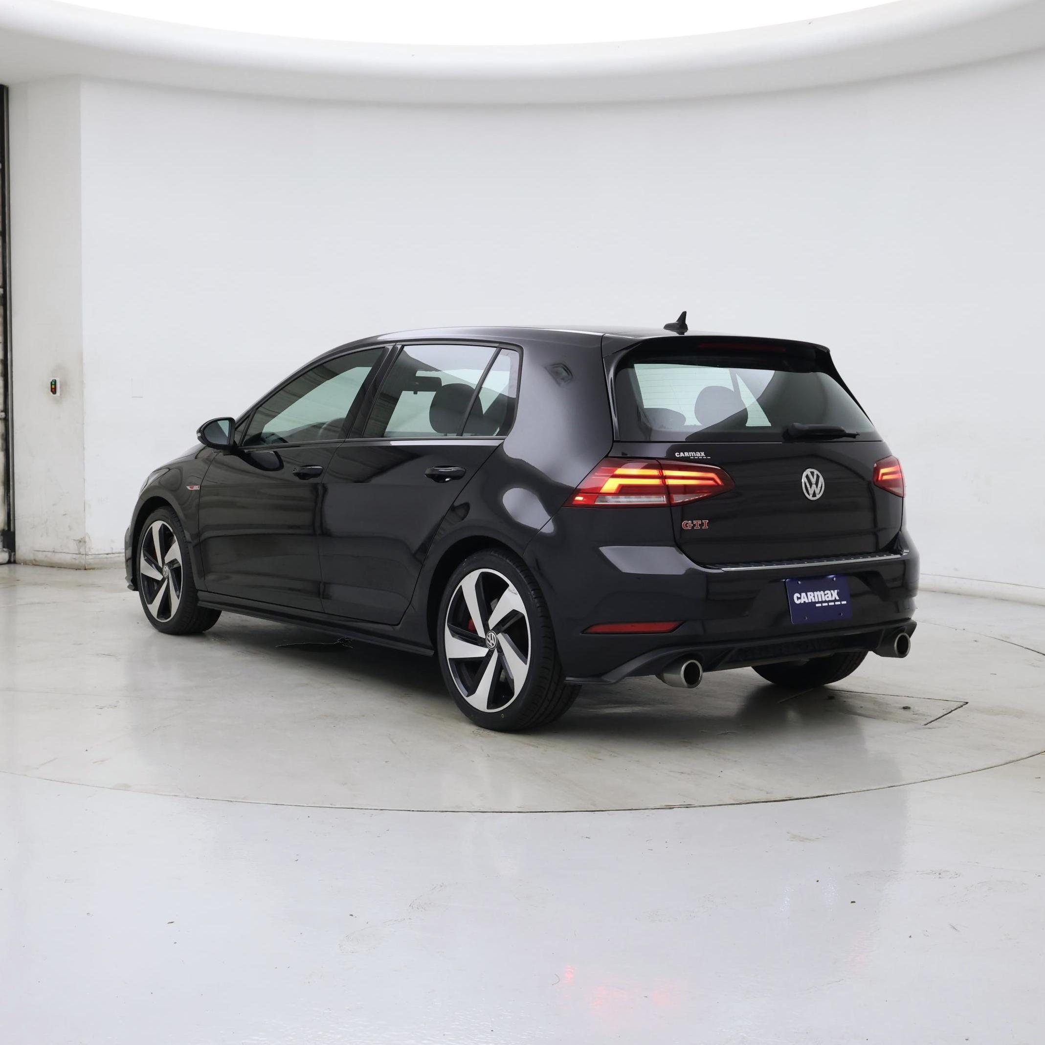 Thumbnail: 2020 Volkswagen Golf - 2