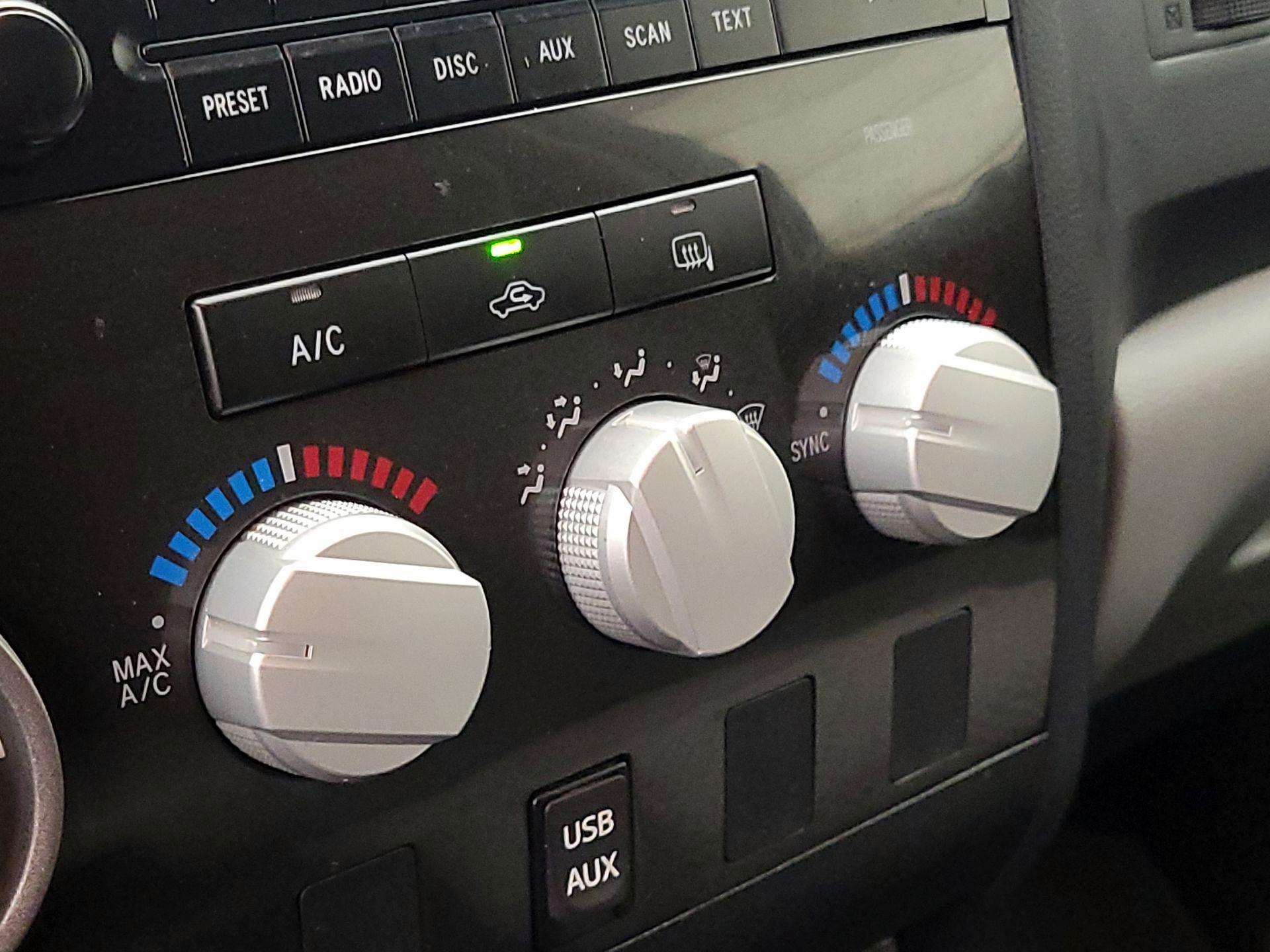 Thumbnail: 2013 Toyota Tundra - 15