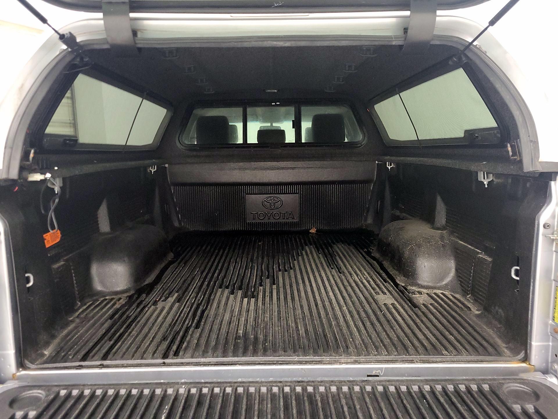 Thumbnail: 2013 Toyota Tundra - 19