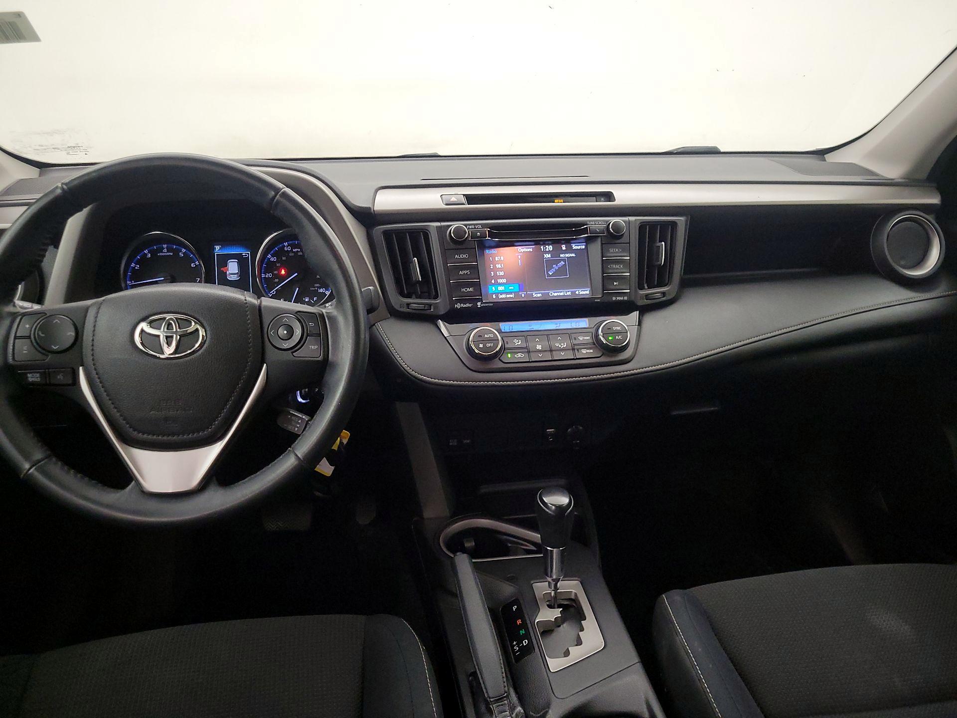 Thumbnail: 2016 Toyota RAV4 - 9