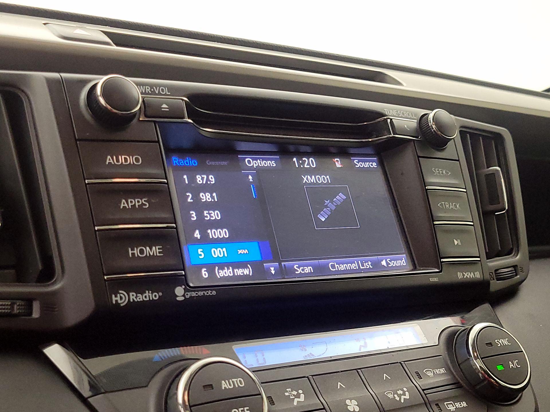 Thumbnail: 2016 Toyota RAV4 - 15