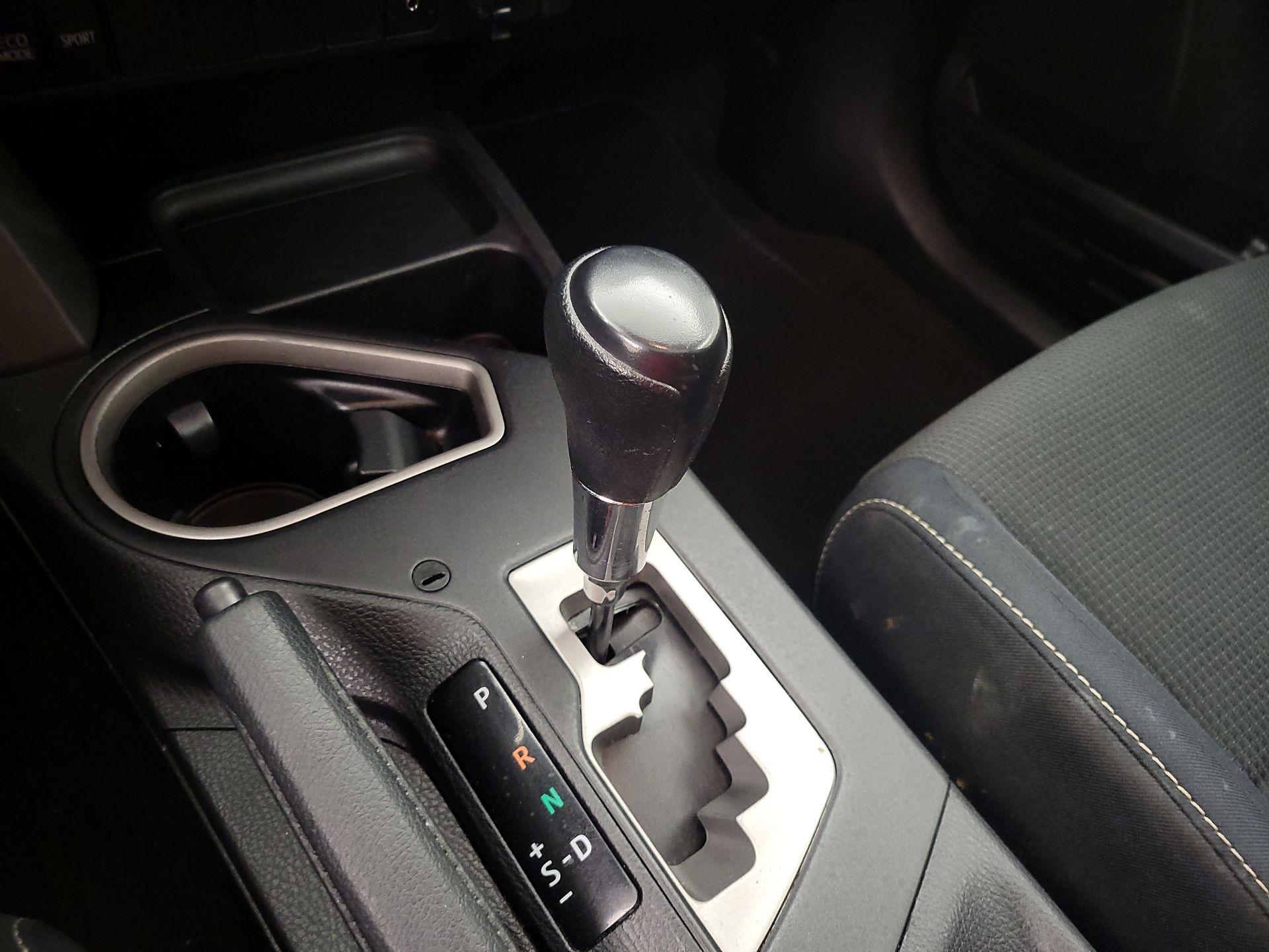 Thumbnail: 2016 Toyota RAV4 - 17