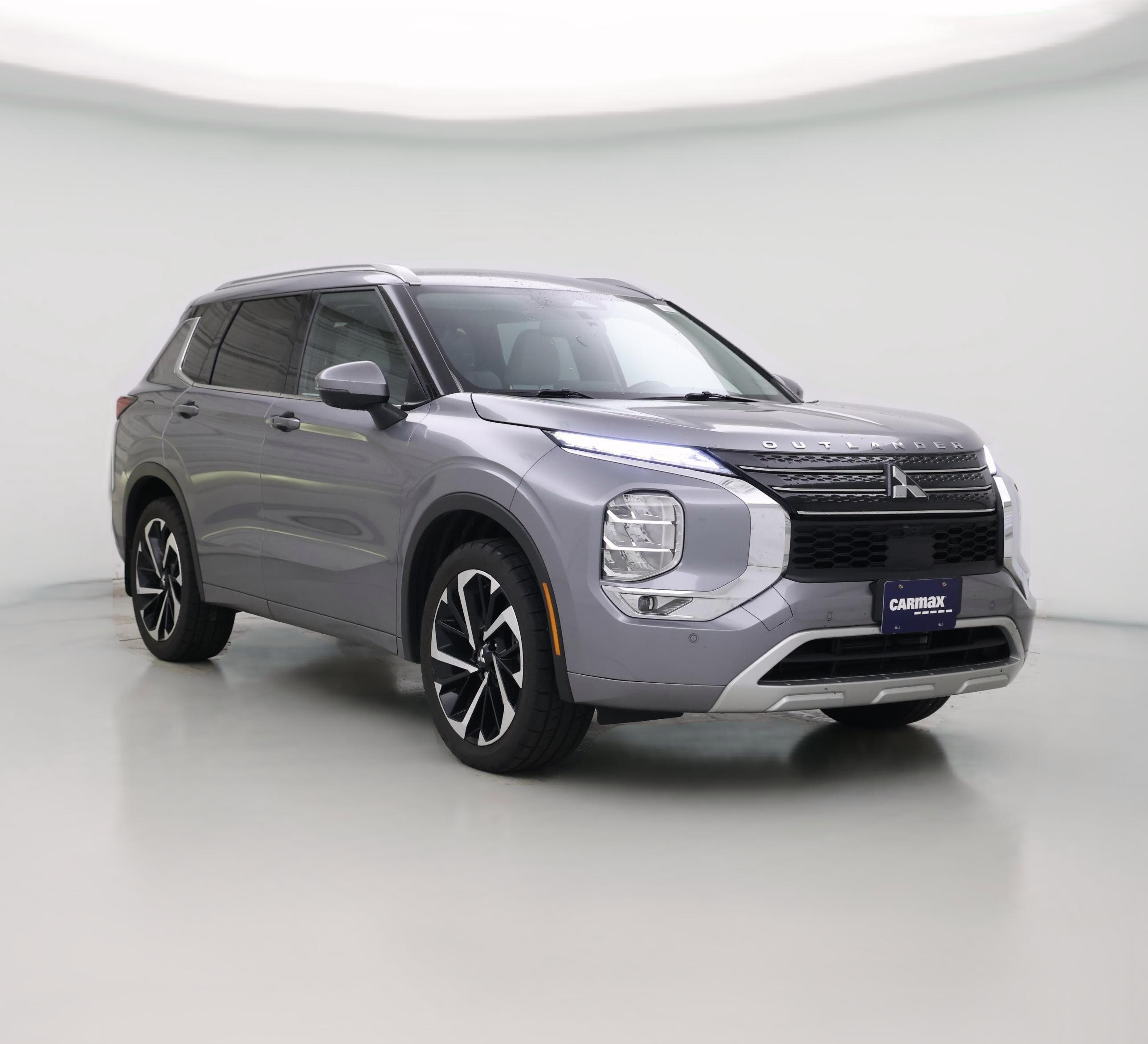 Thumbnail: 2022 Mitsubishi Outlander - 1