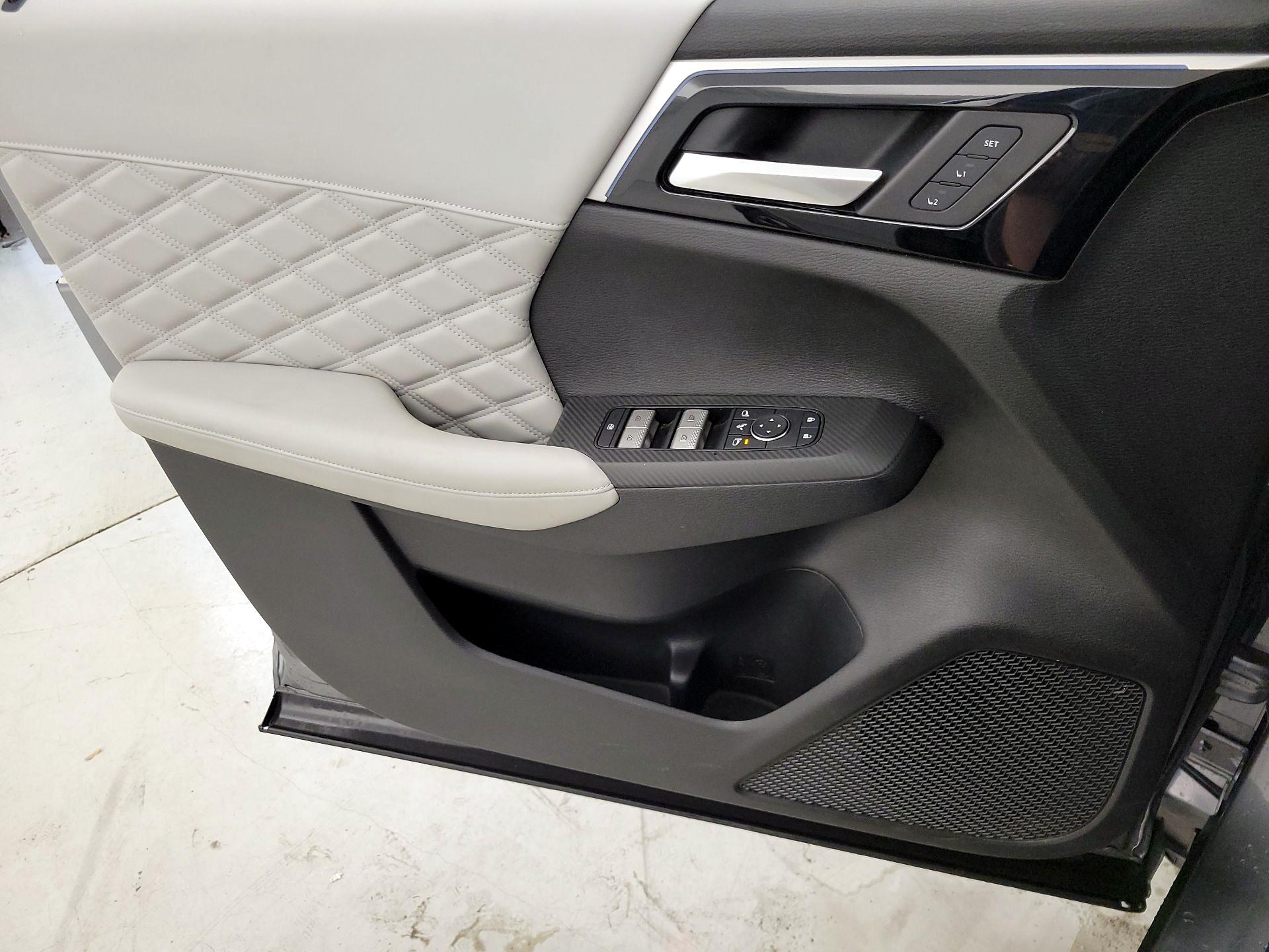 Thumbnail: 2022 Mitsubishi Outlander - 12