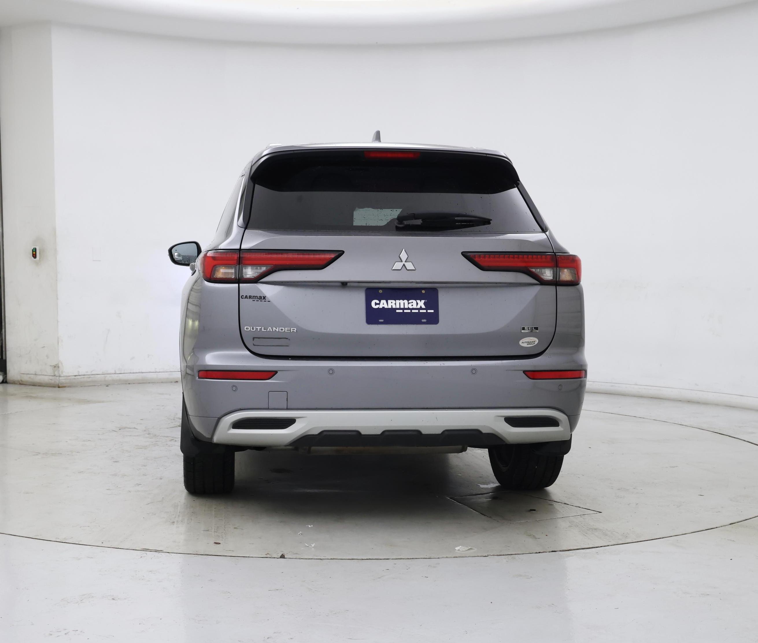 Thumbnail: 2022 Mitsubishi Outlander - 6