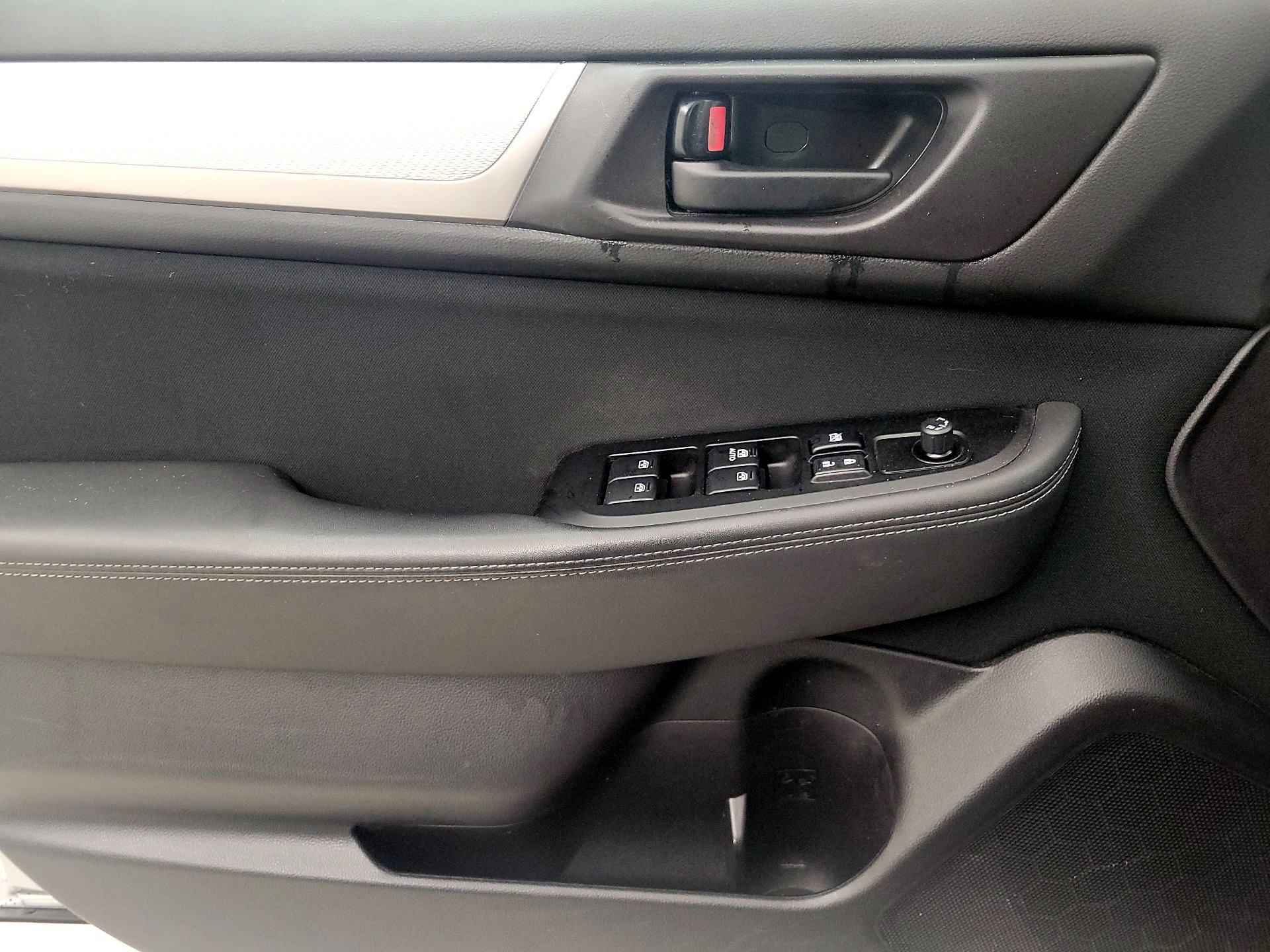Thumbnail: 2016 Subaru Outback - 12