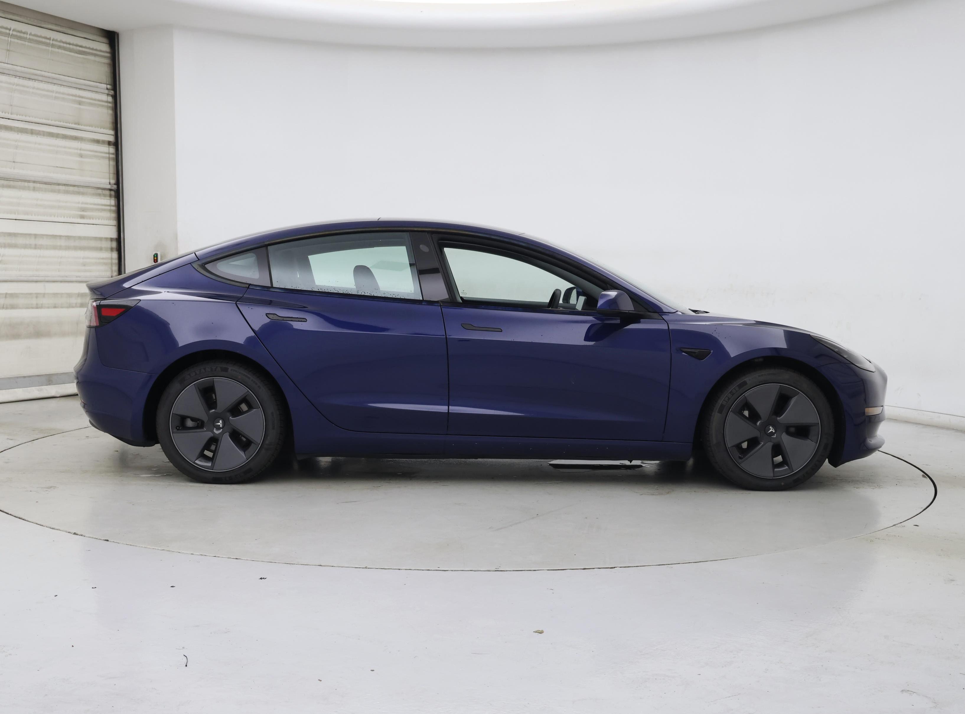 Thumbnail: 2021 Tesla Model 3 - 7