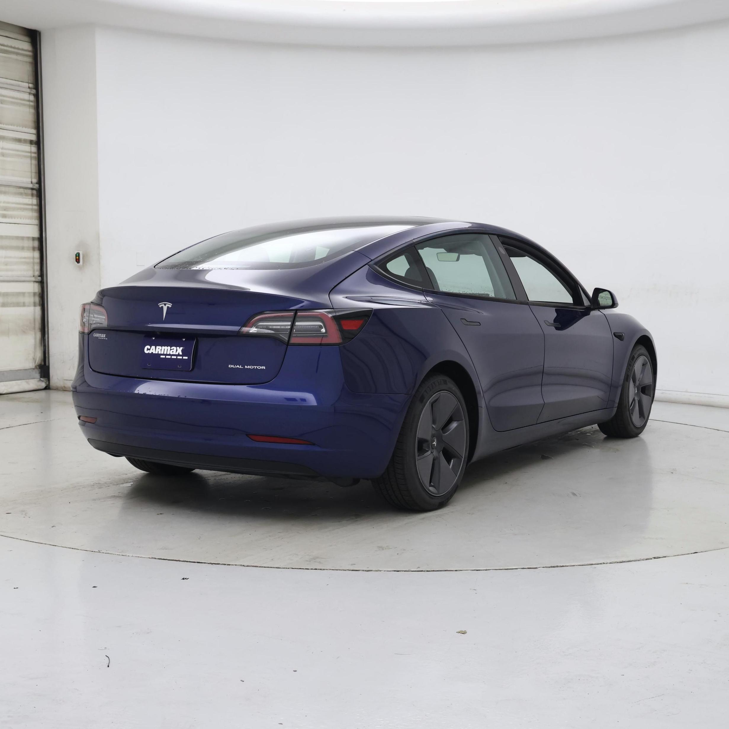 Thumbnail: 2021 Tesla Model 3 - 8