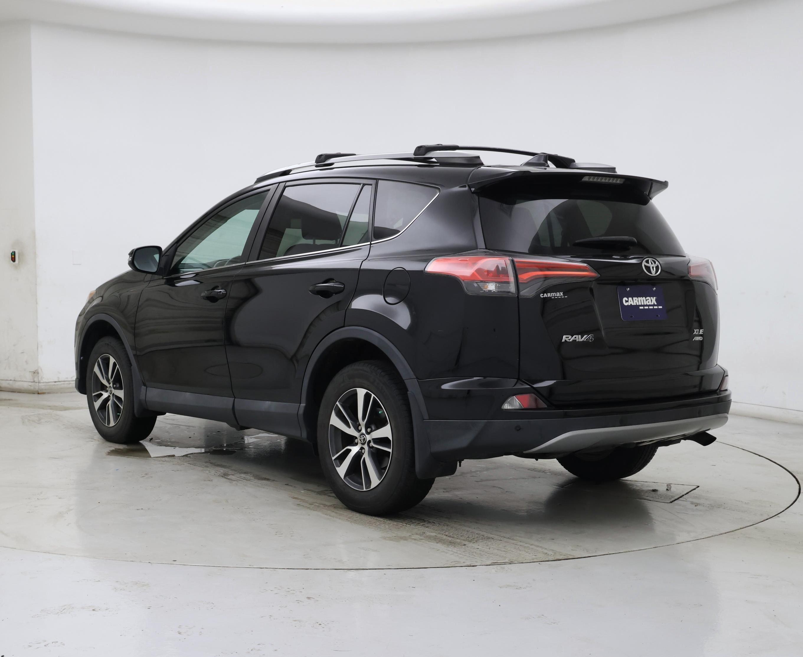 Thumbnail: 2017 Toyota RAV4 - 2
