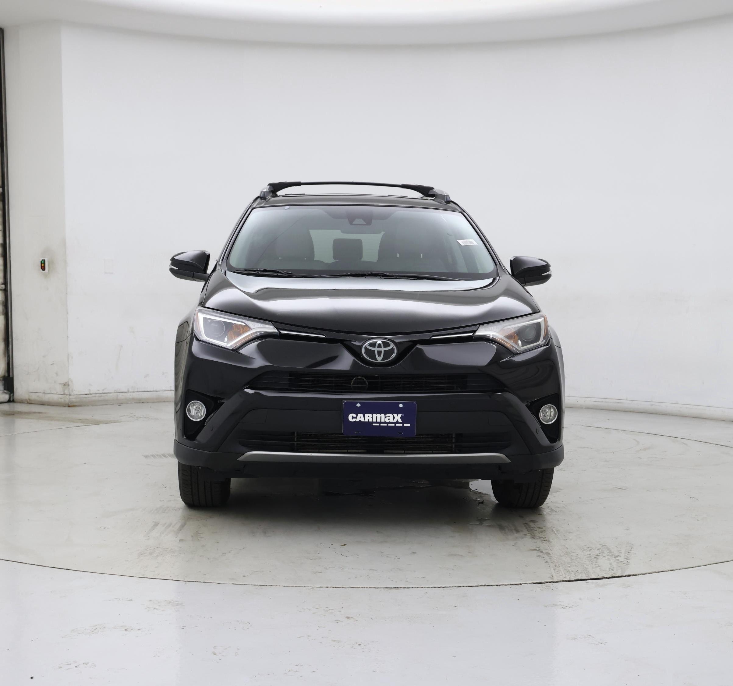 Thumbnail: 2017 Toyota RAV4 - 5