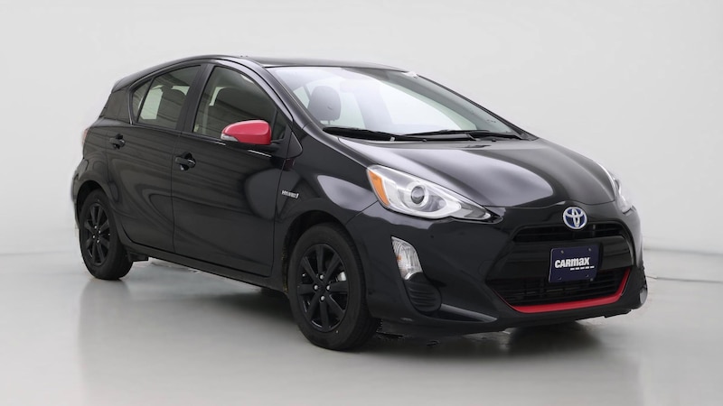 2016 Toyota Prius c Persona Series Hero Image