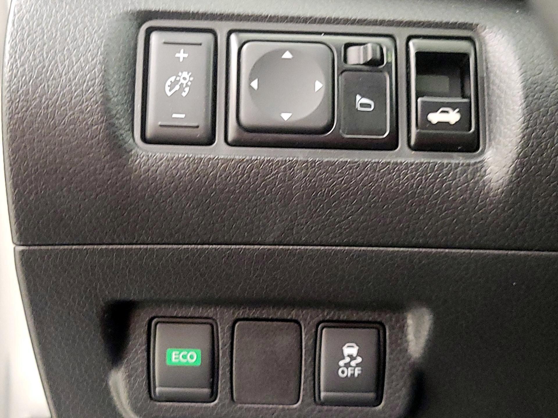 Thumbnail: 2019 Nissan Sentra - 13