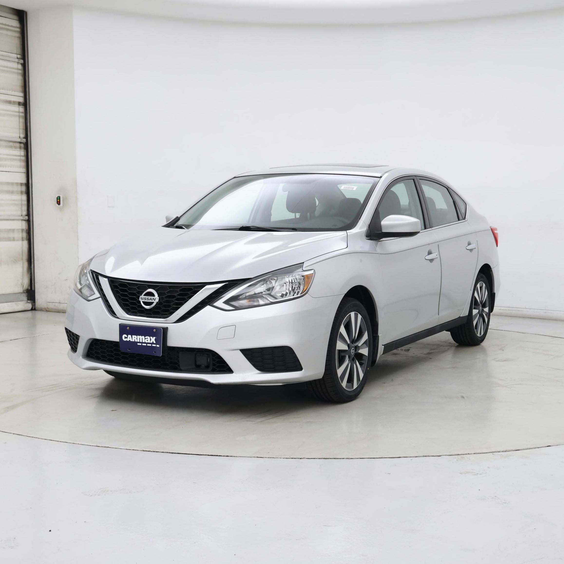 Thumbnail: 2019 Nissan Sentra - 4