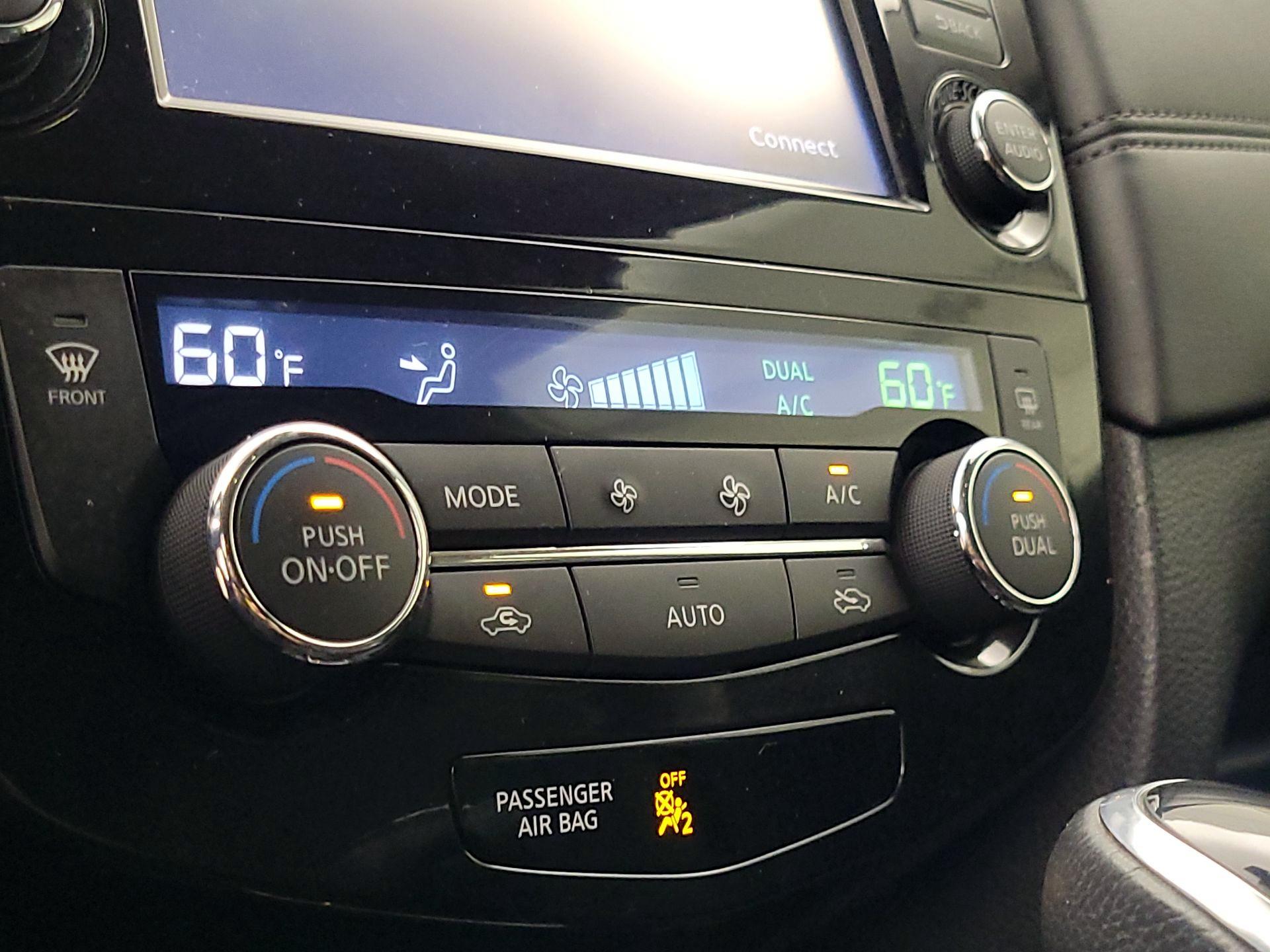 Thumbnail: 2017 Nissan Rogue - 16