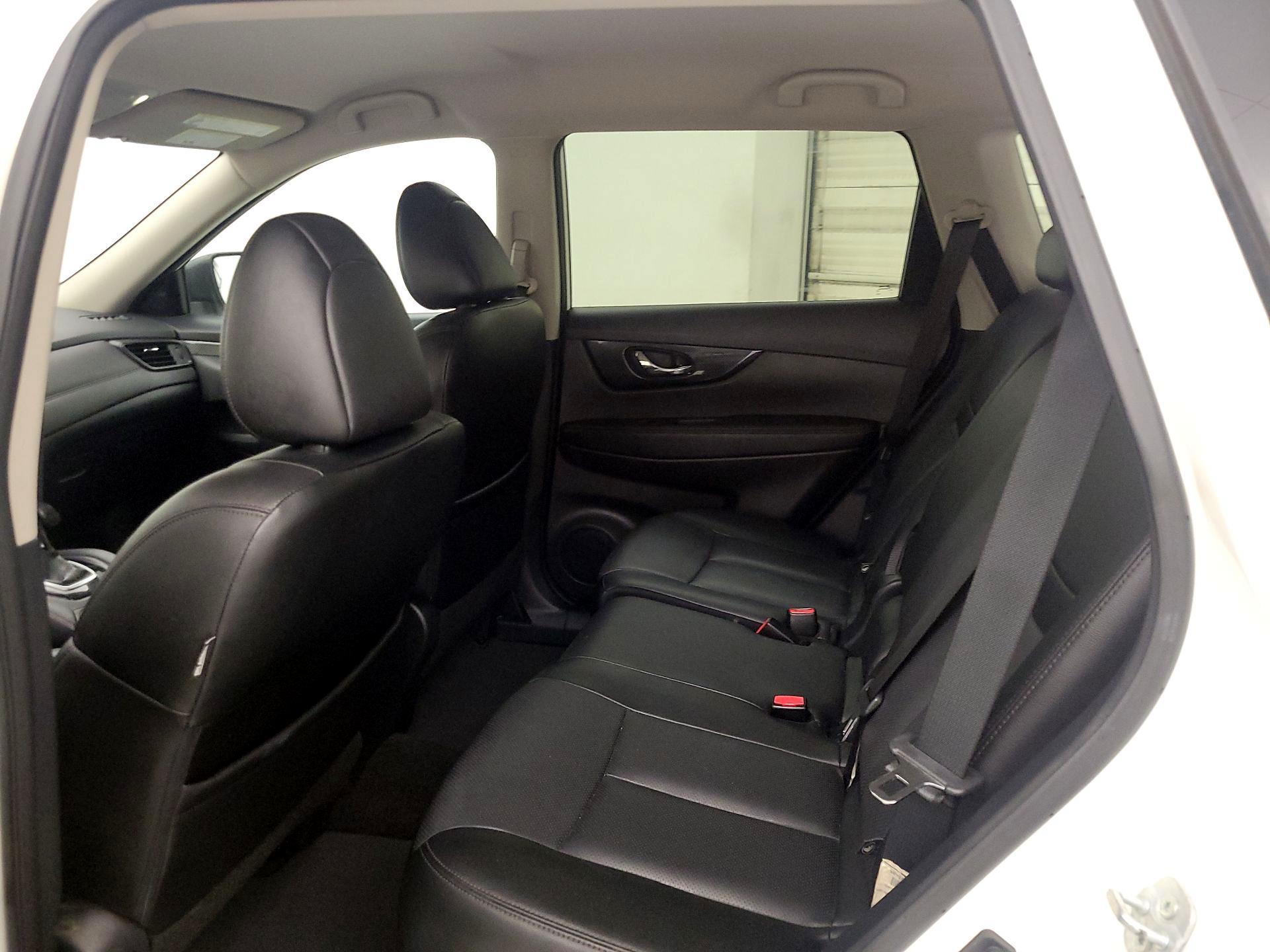 Thumbnail: 2017 Nissan Rogue - 19