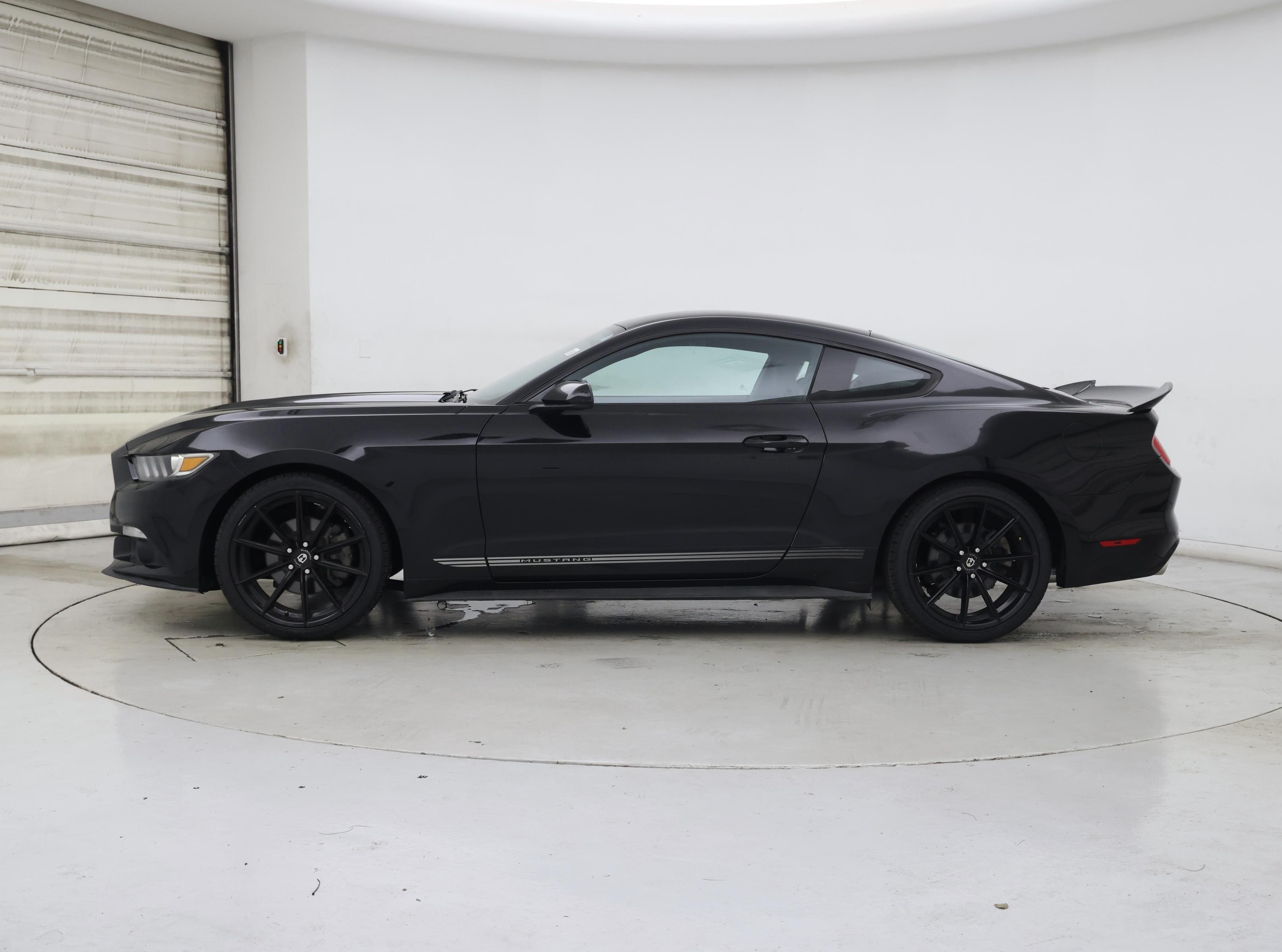 Thumbnail: 2016 Ford Mustang - 3
