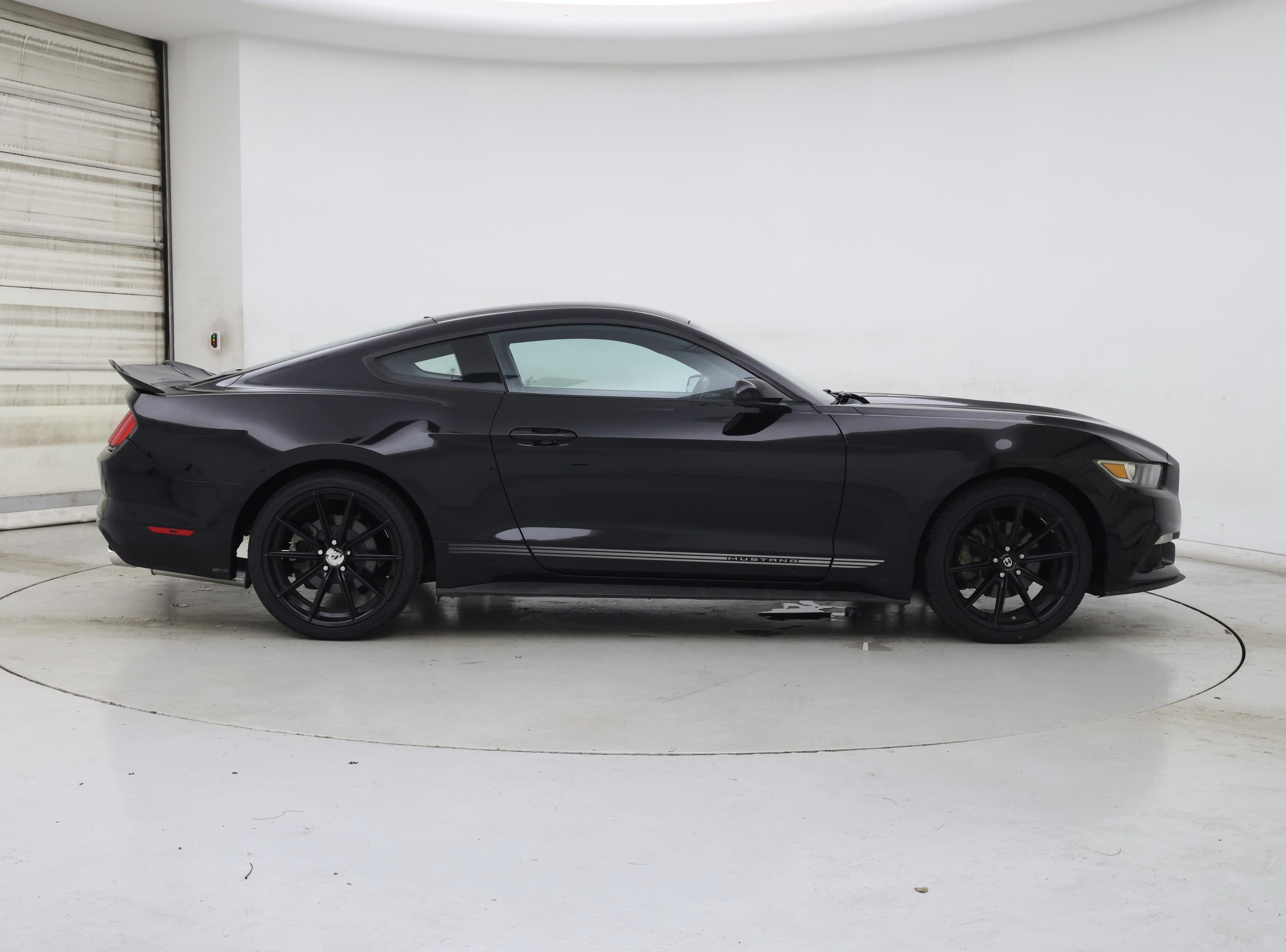 Thumbnail: 2016 Ford Mustang - 7