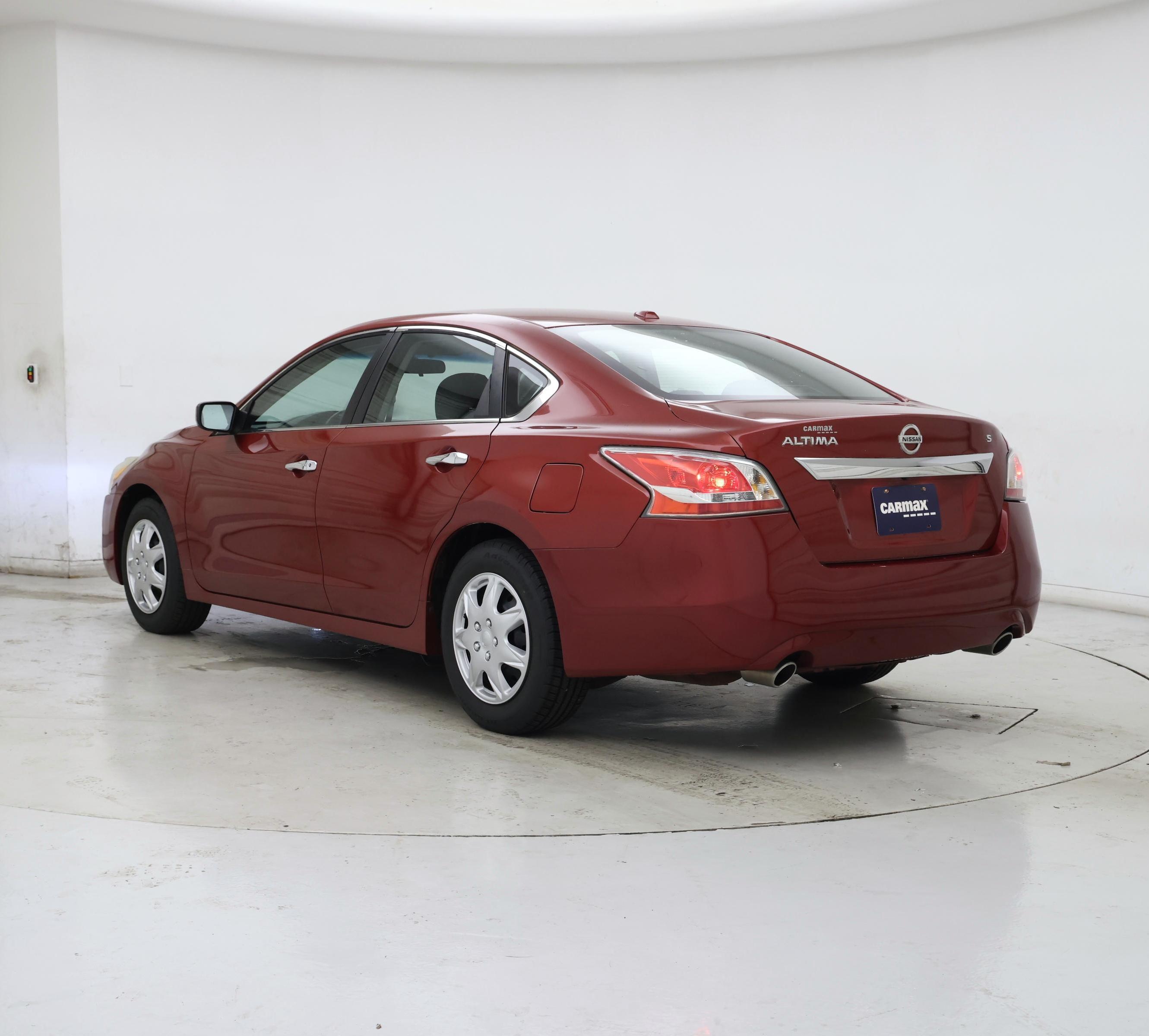 Thumbnail: 2015 Nissan Altima - 2