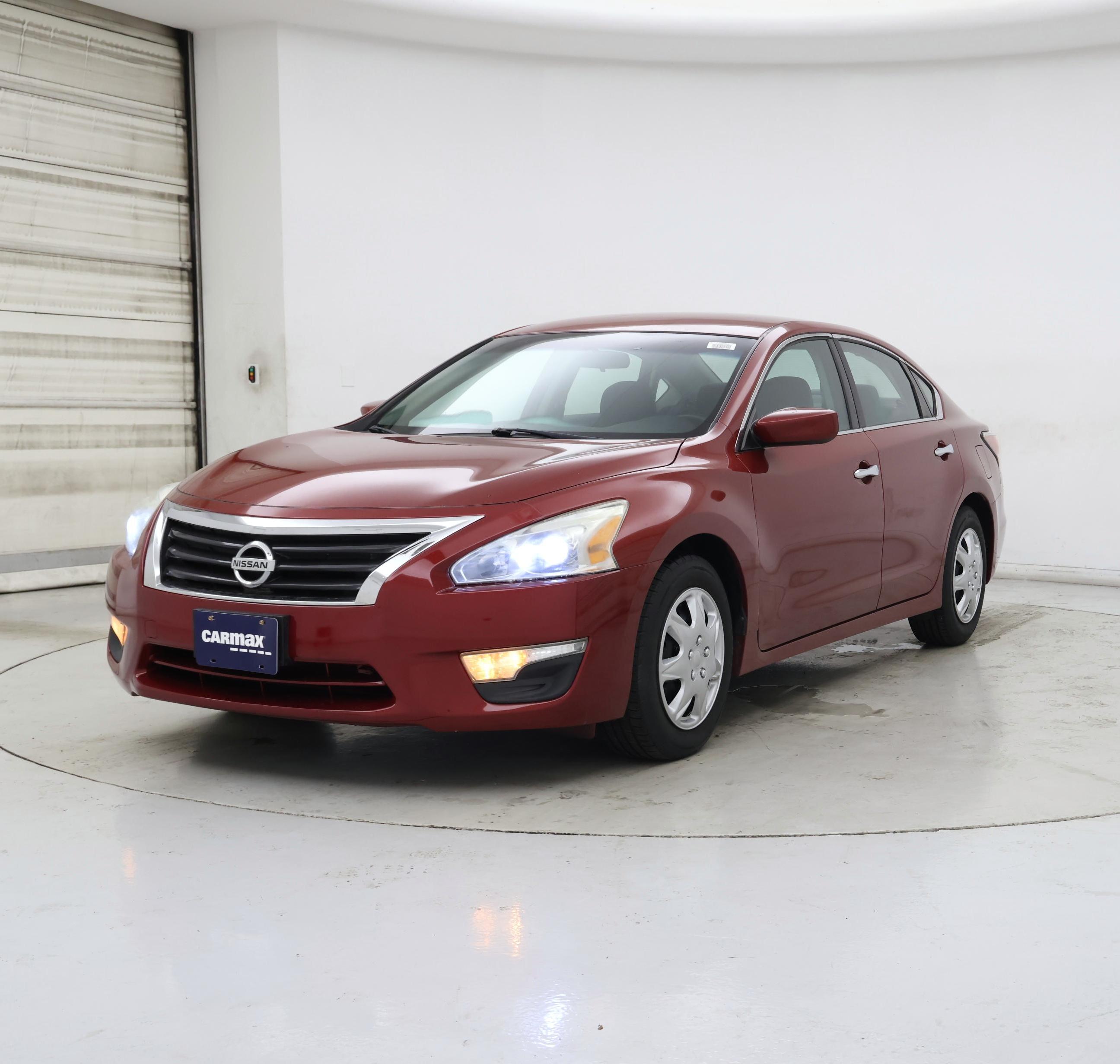 Thumbnail: 2015 Nissan Altima - 4