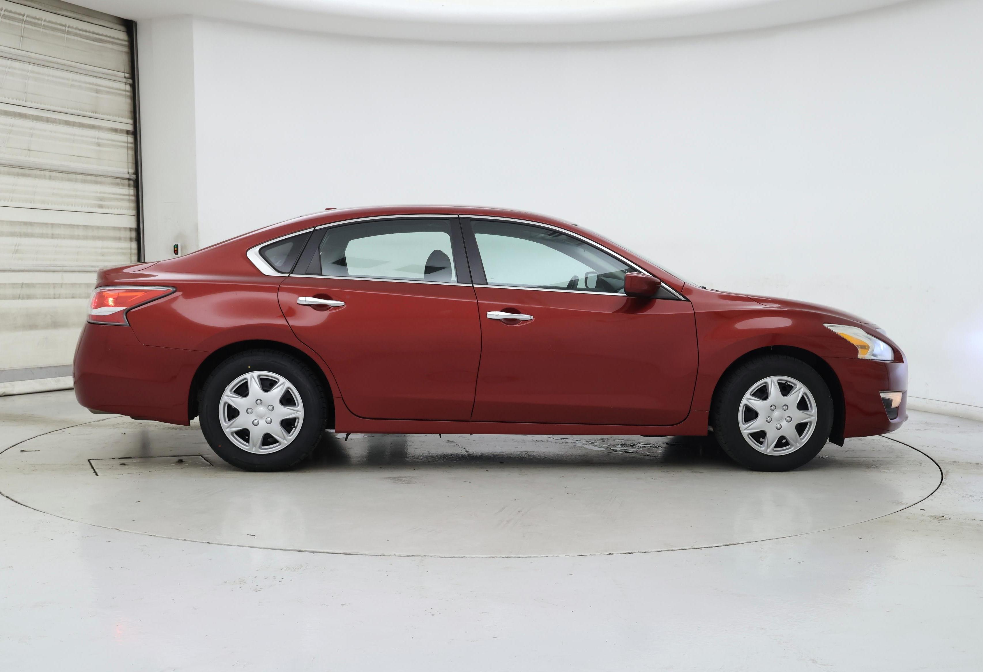 Thumbnail: 2015 Nissan Altima - 7