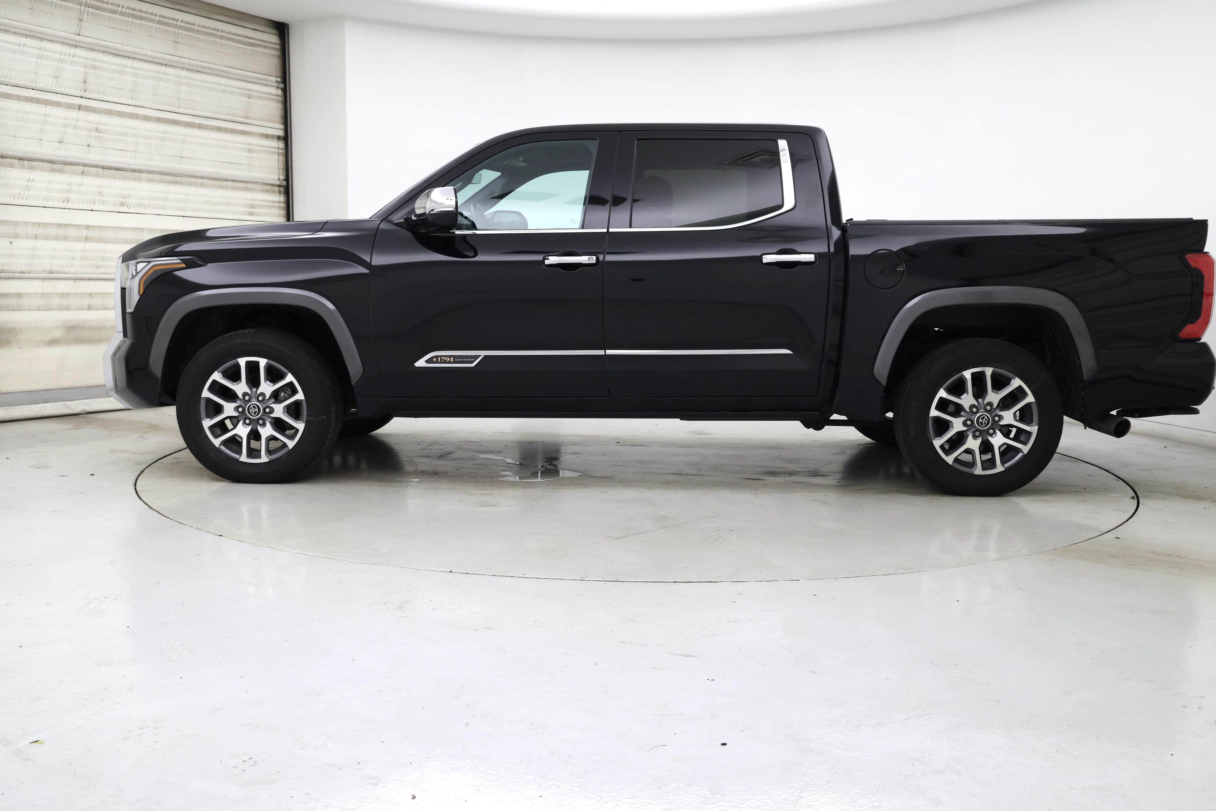 Thumbnail: 2024 Toyota Tundra - 3