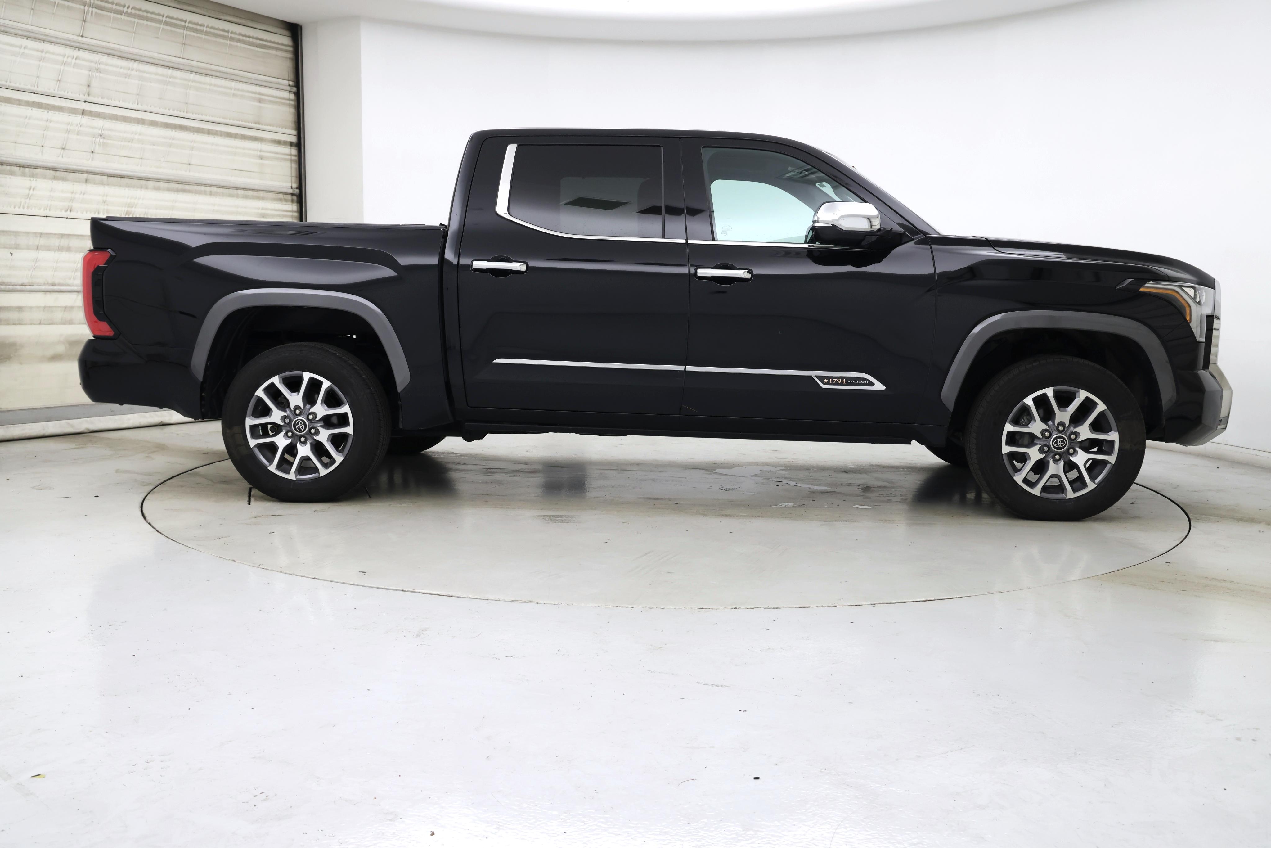 Thumbnail: 2024 Toyota Tundra - 7