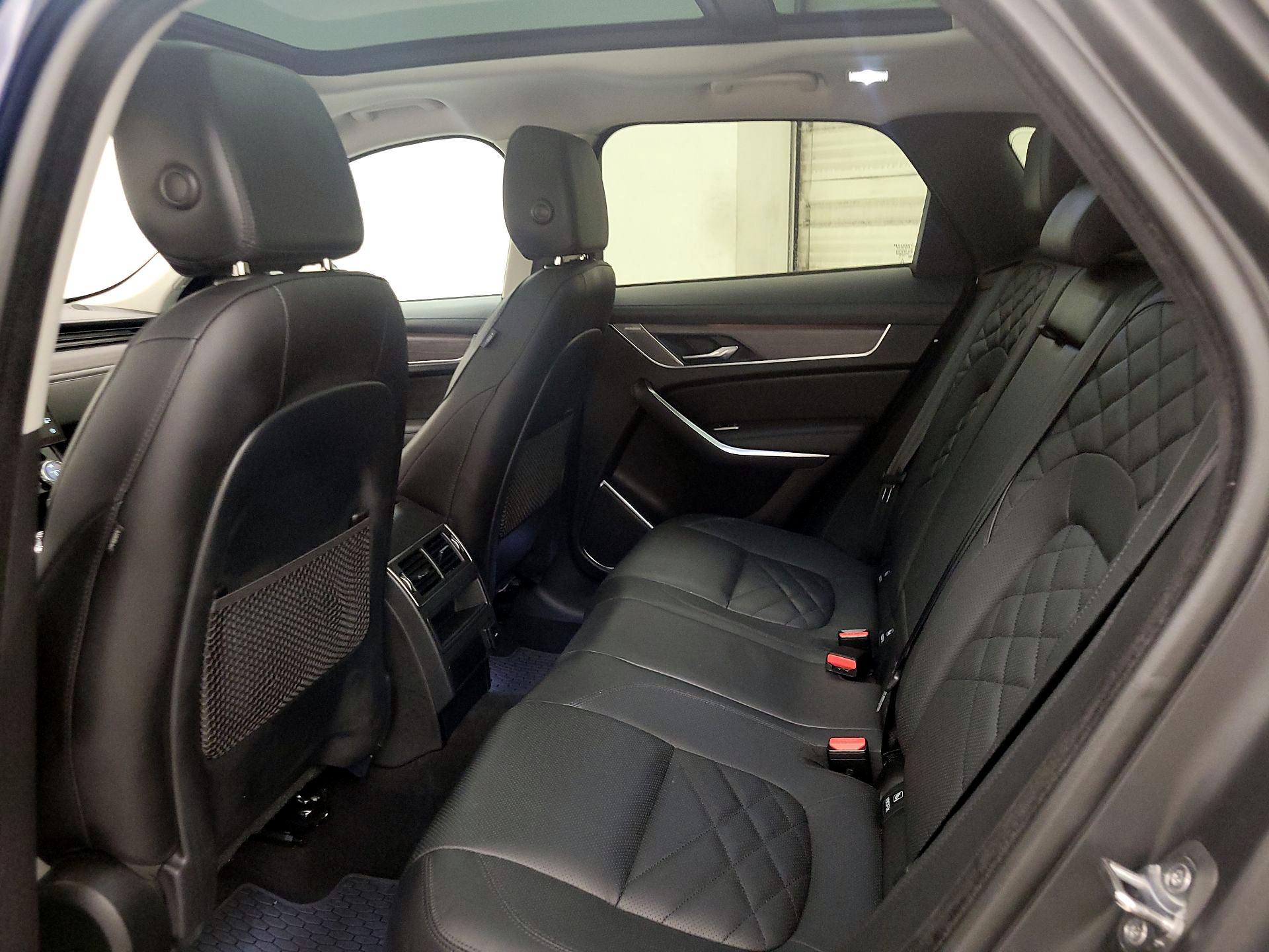 Thumbnail: 2021 Jaguar F-Pace - 20