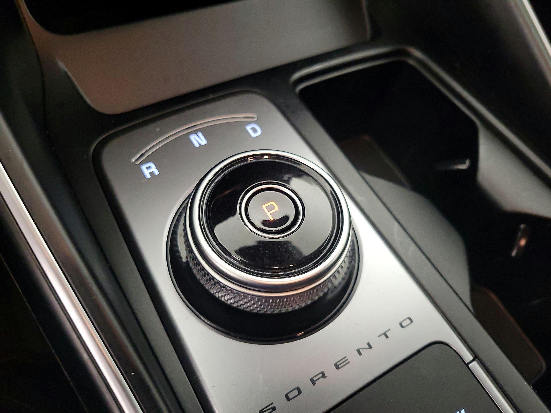Thumbnail: 2024 Kia Sorento - 17