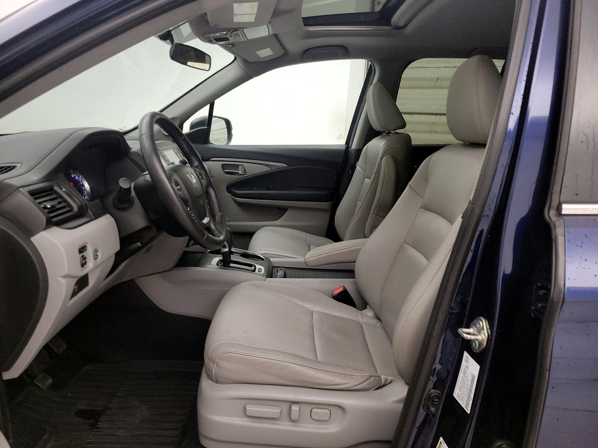 Thumbnail: 2019 Honda Ridgeline - 11