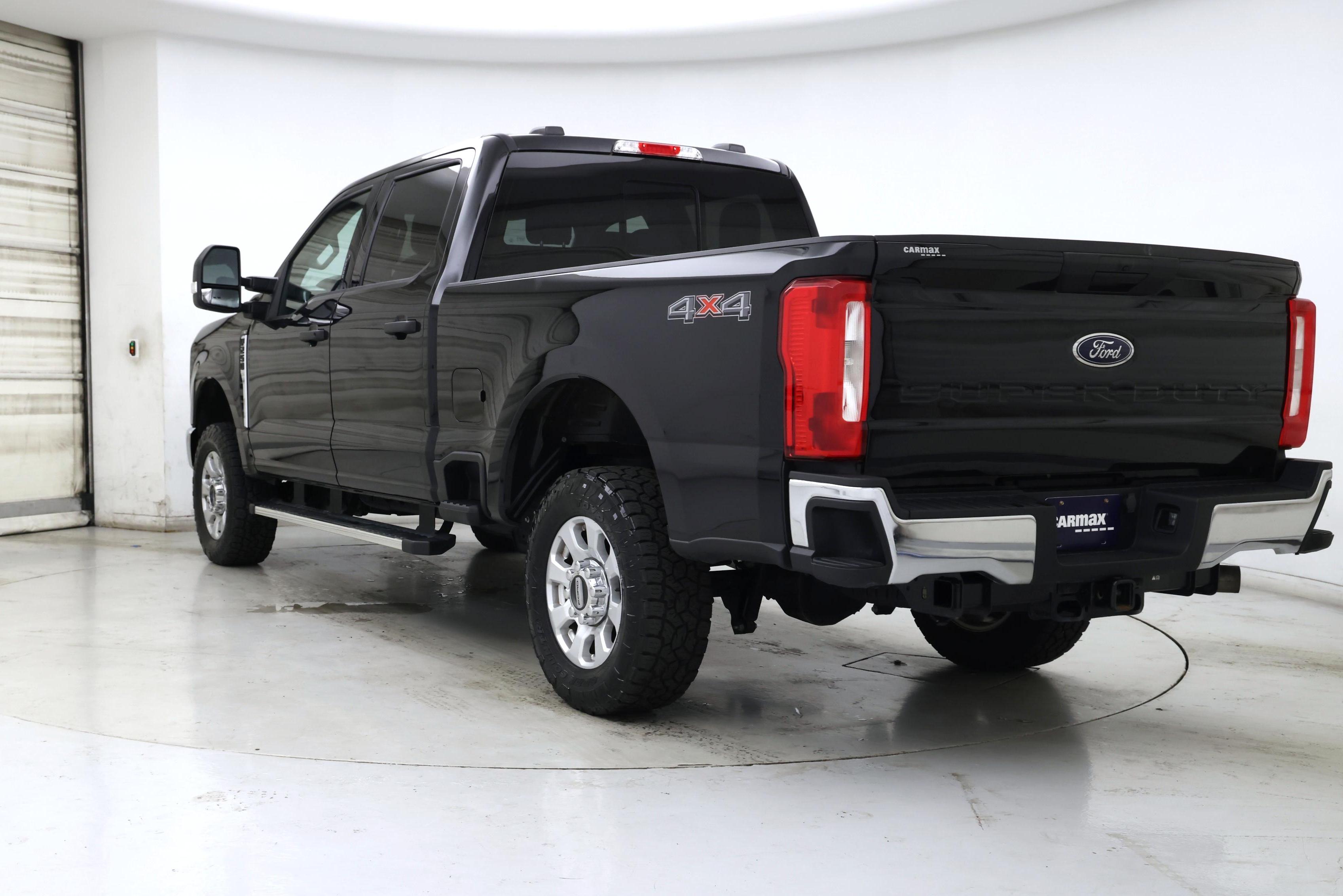 Thumbnail: 2023 Ford F-250 - 2