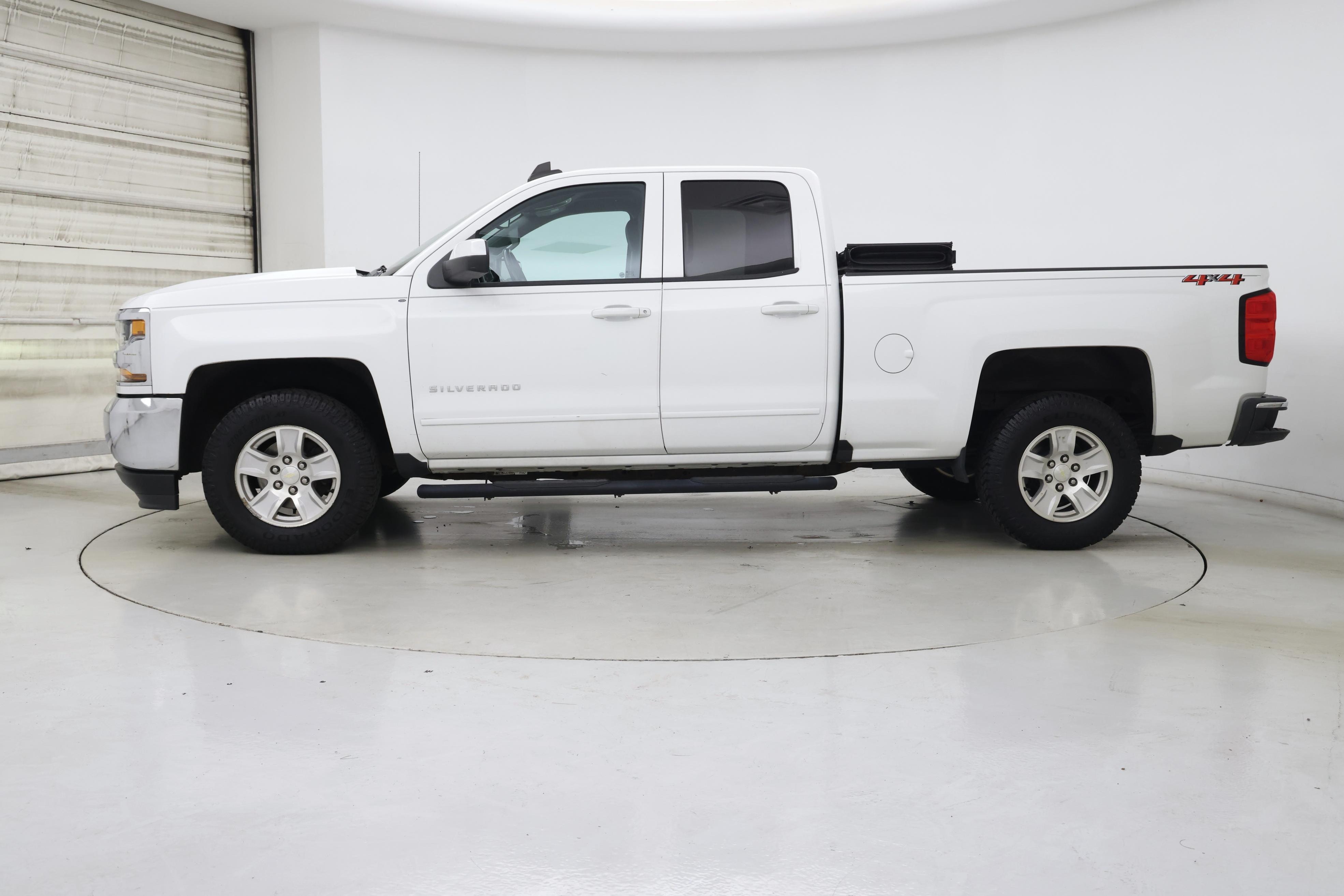 Thumbnail: 2019 Chevrolet Silverado 1500 - 3
