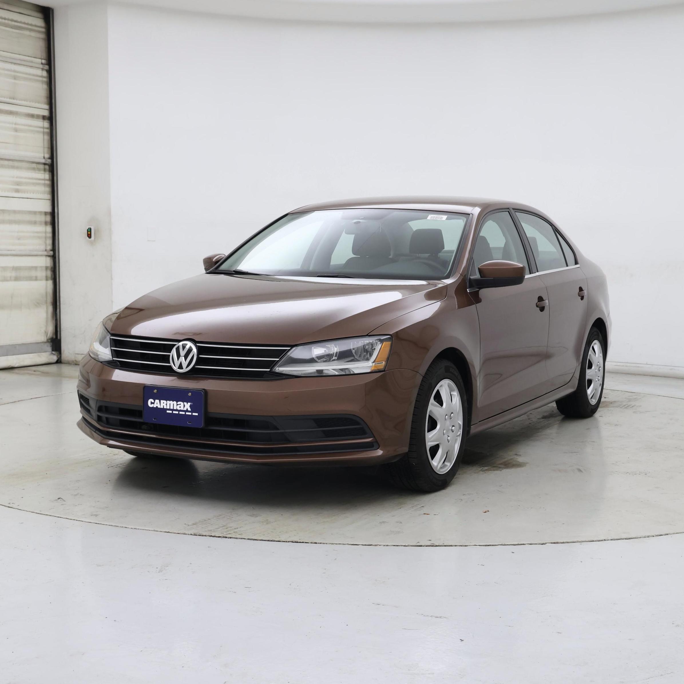 Thumbnail: 2017 Volkswagen Jetta - 4